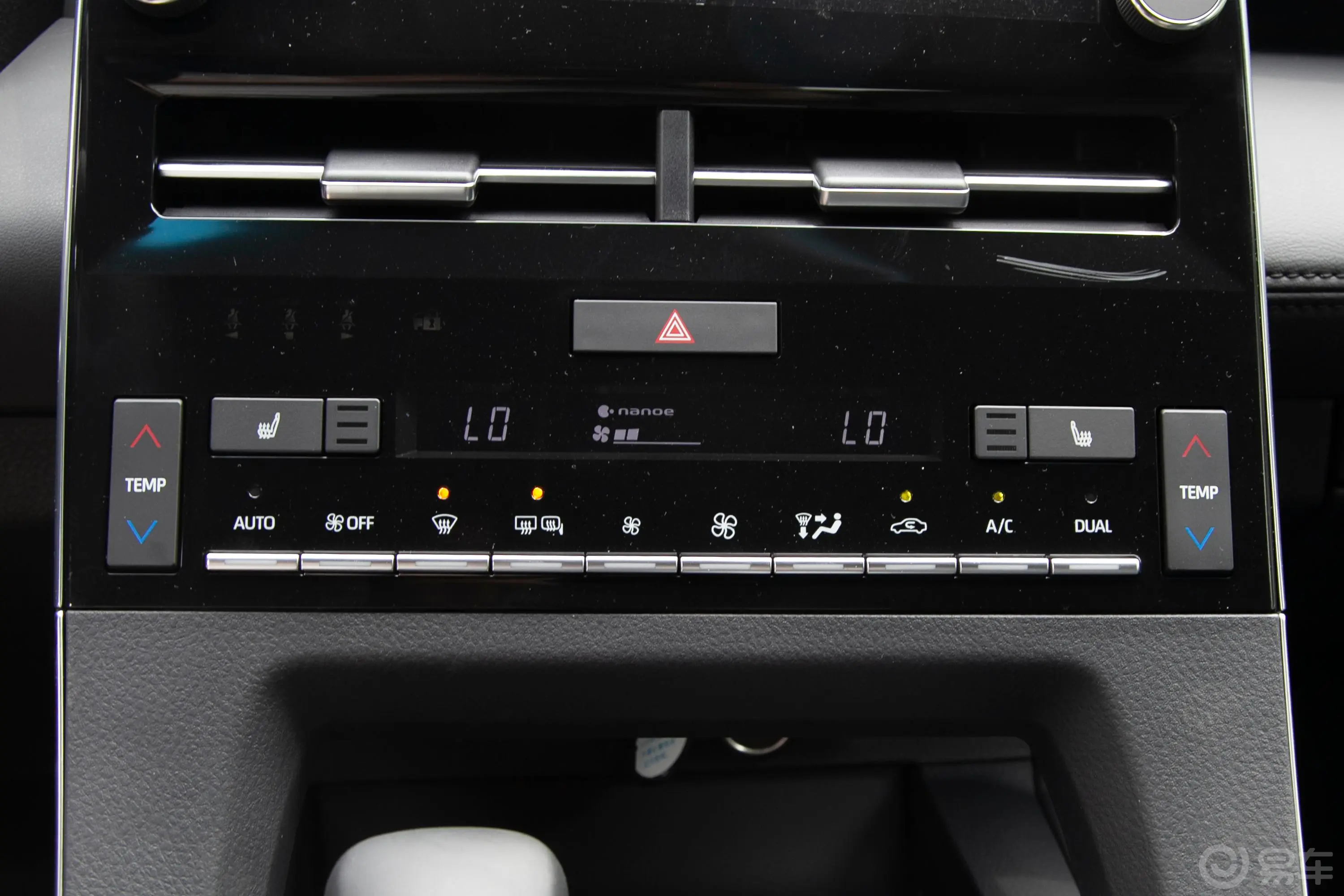 亚洲龙2.5L 手自一体 Touring尊贵版 国VI空调