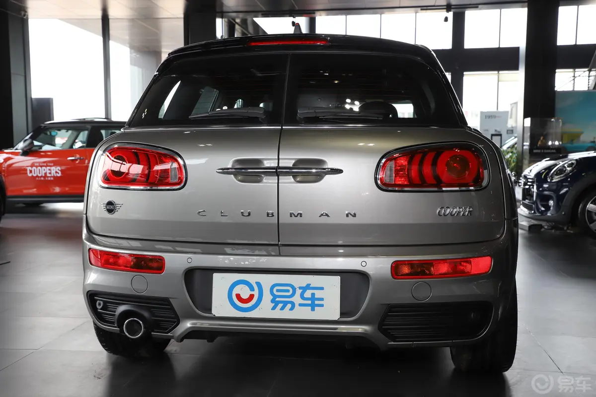 MINI CLUBMAN1.5T COOPER 赛车手正后水平