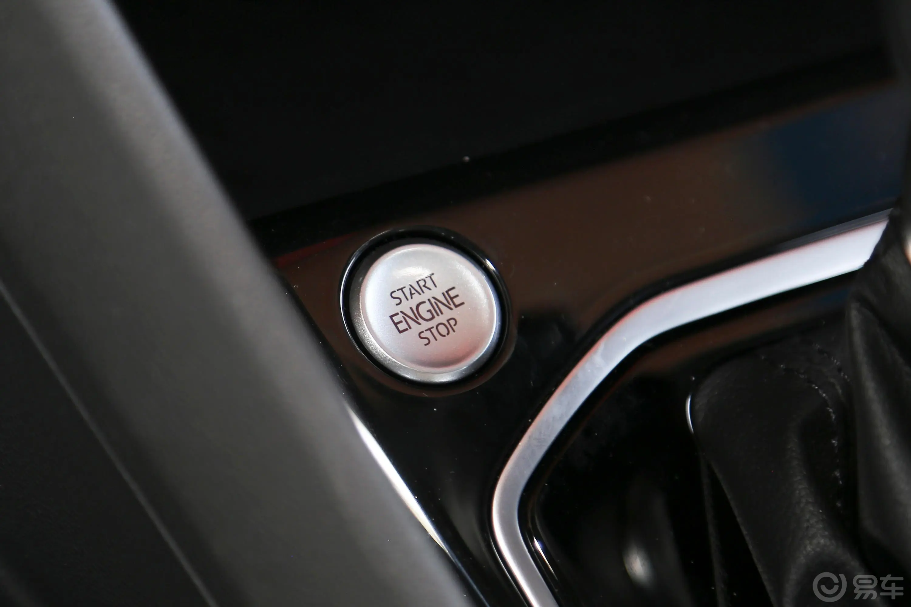 捷达VS5280TSI 手自一体 荣耀型钥匙孔或一键启动按键