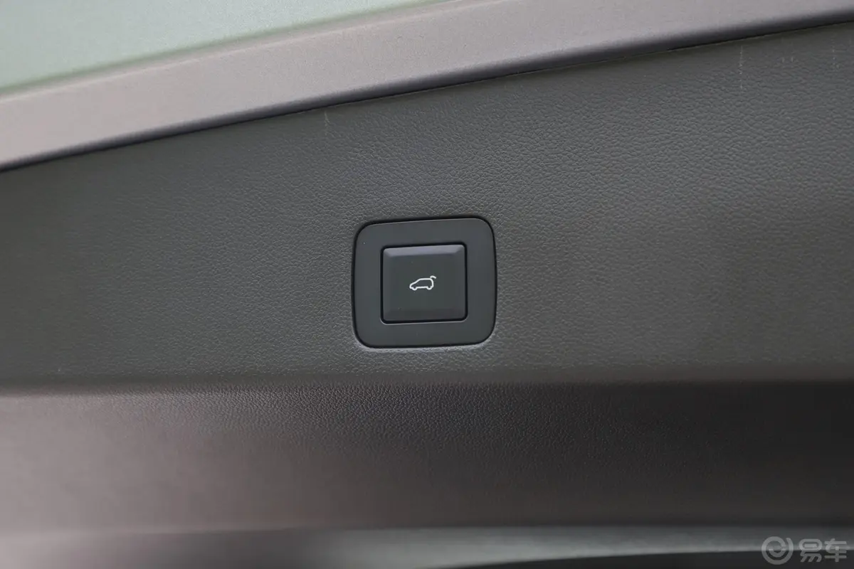 昂科拉GX20T 手自一体 四驱 全能旗舰型电动尾门按键（手动扶手）