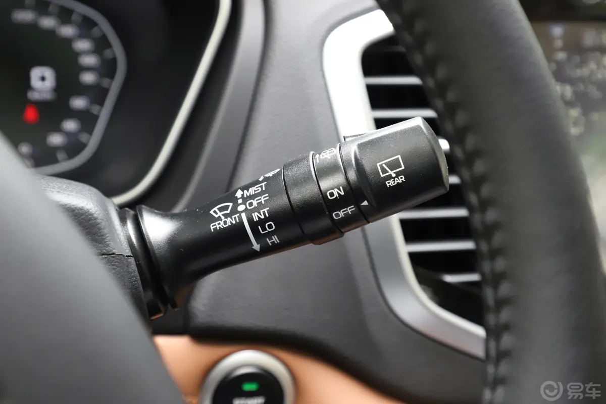 远景X61.4T CVT 4G互联旗舰型 国VI内饰