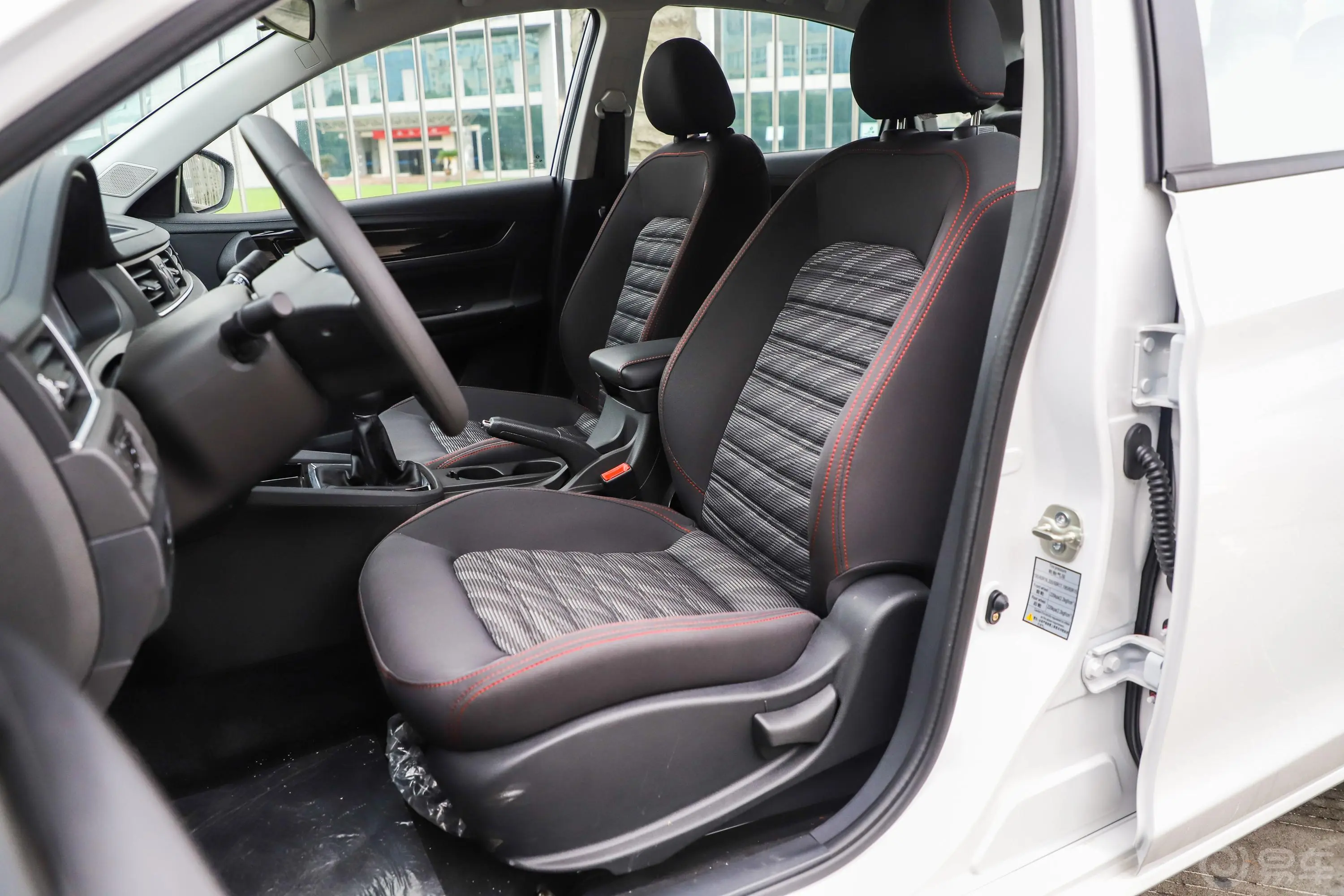 景逸S501.6L 手动 豪华型 国V驾驶员座椅