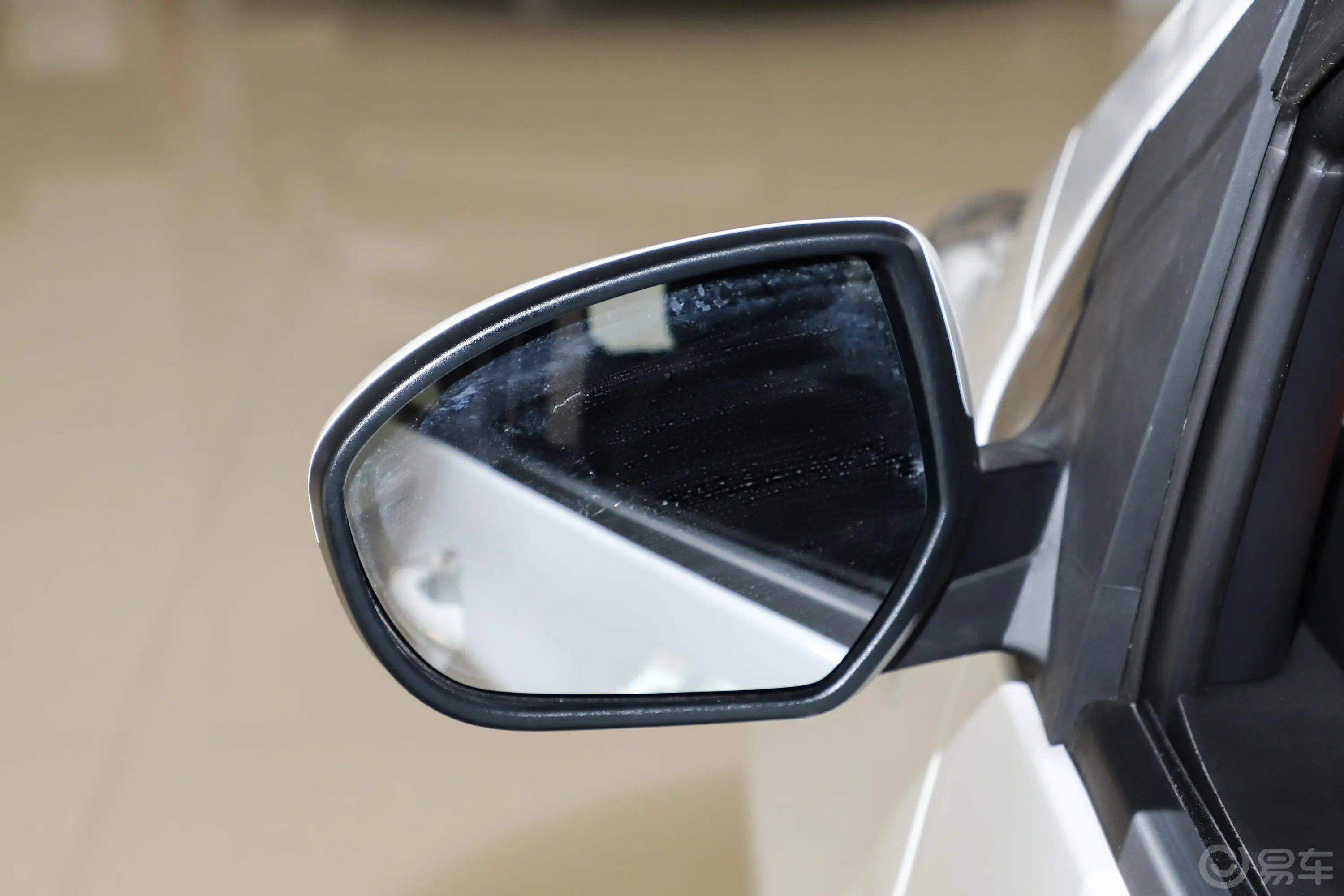 奔奔EV改款 EV360 标准版后视镜镜面