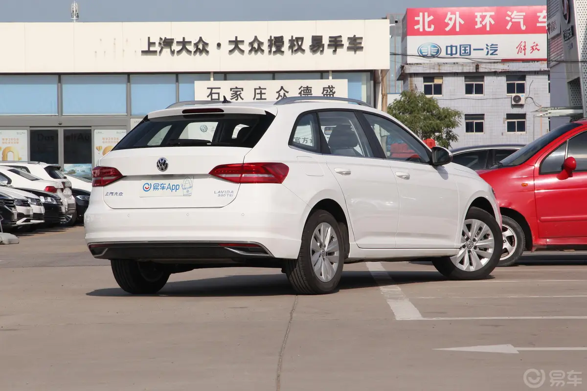 朗逸两厢 280TSI 双离合 舒适版 国VI侧后45度车头向右水平