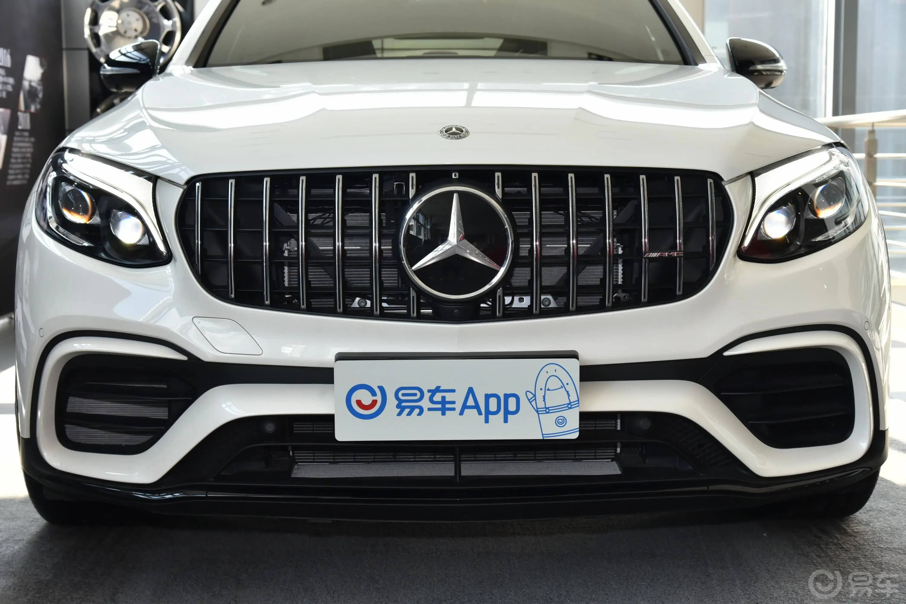 奔驰GLC轿跑 AMGGLC 63 S 4MATIC+ 轿跑SUV外观