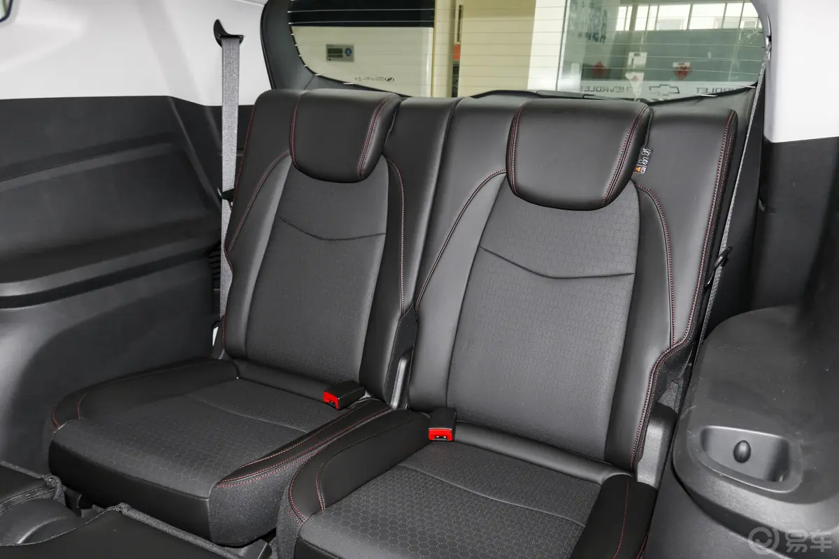 沃兰多Redline 530T 手自一体 纵享版 7座 国VI第三排座椅