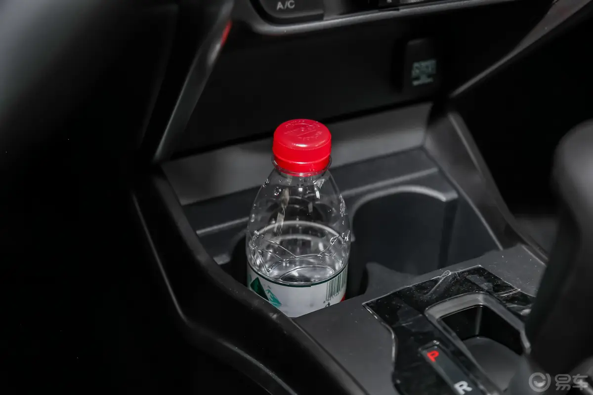 竞瑞1.5L CVT 经典版内饰