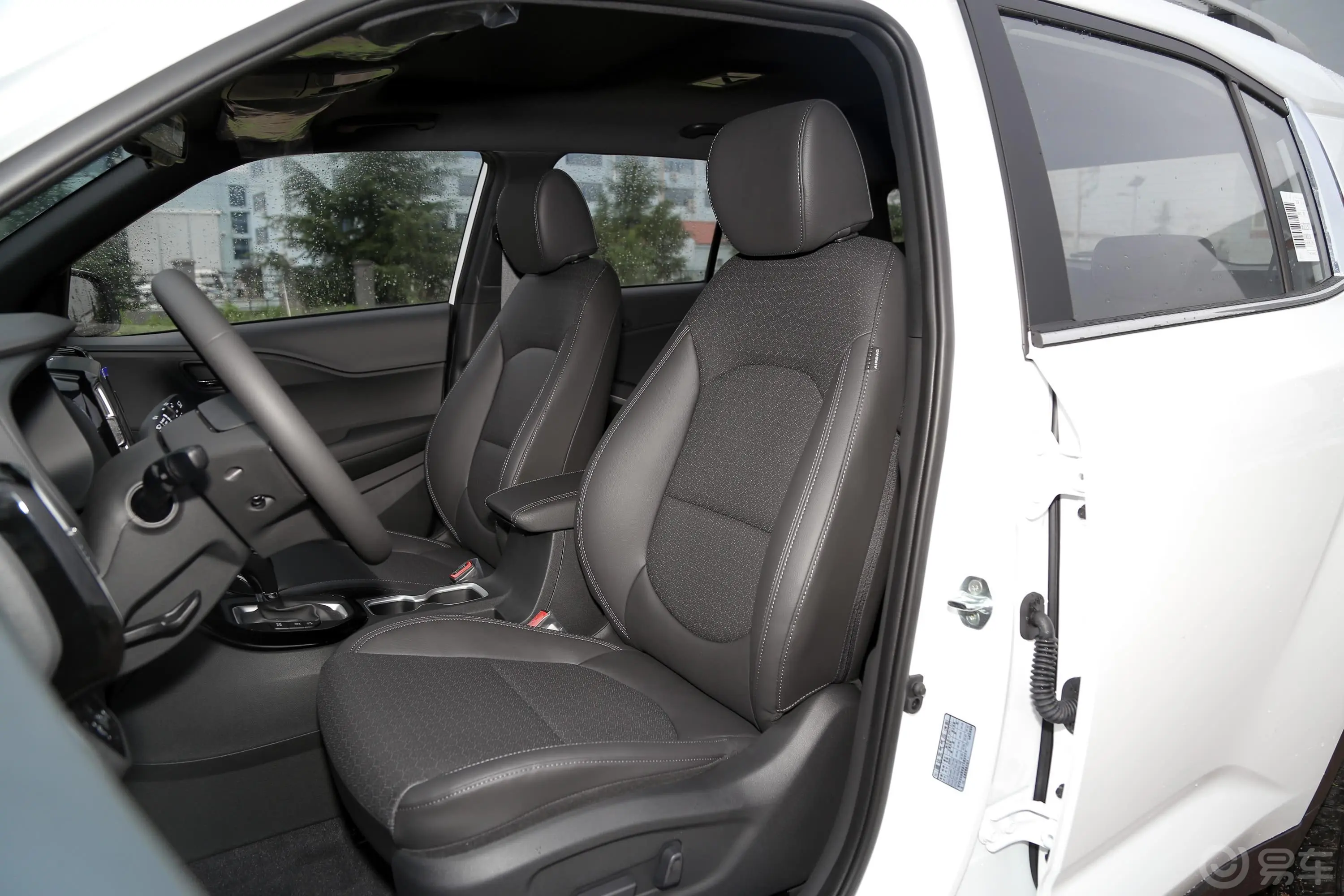 现代ix351.4T 双离合 两驱 智勇·畅享版 国VI驾驶员座椅