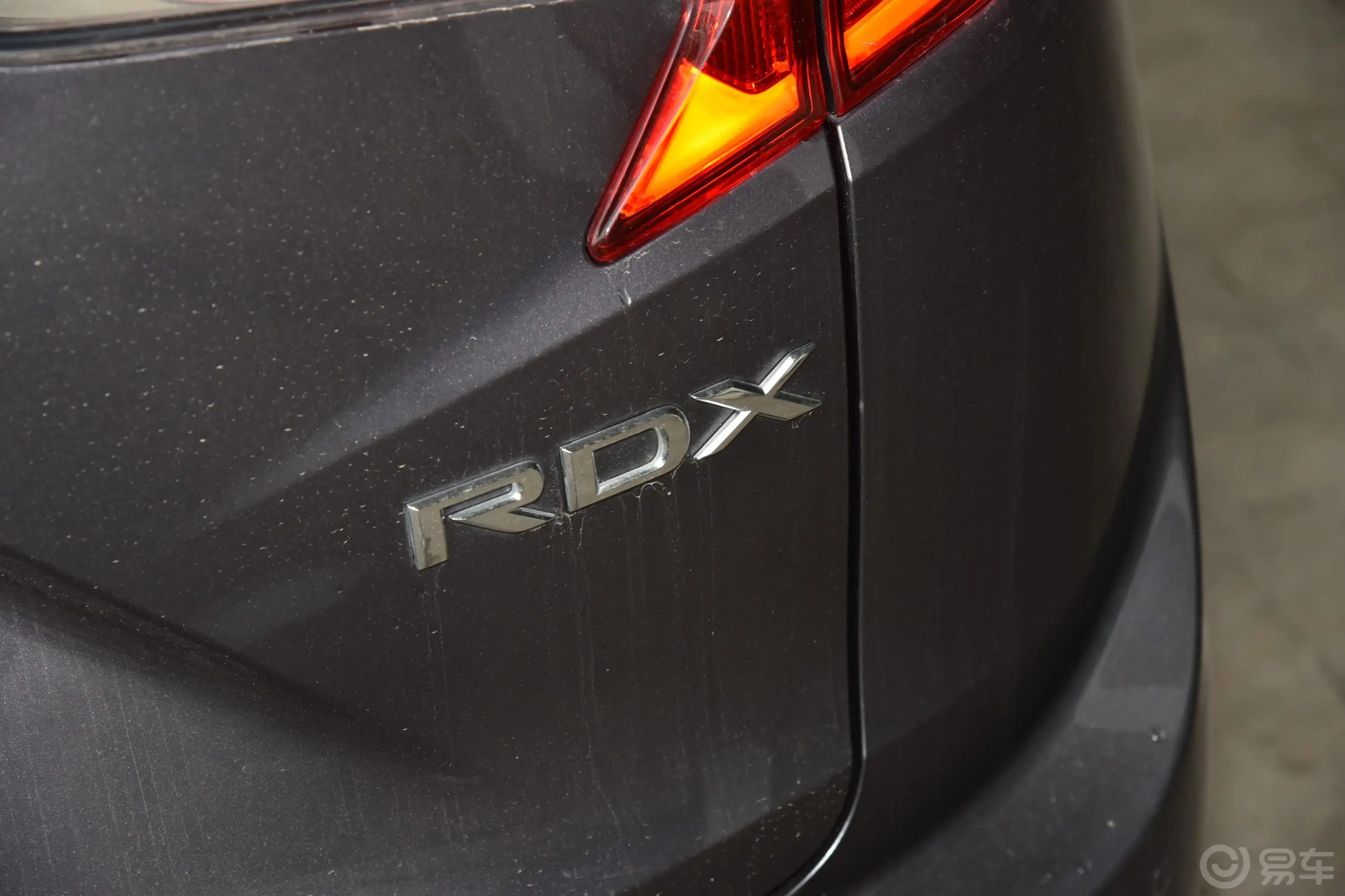 讴歌RDX2.0T 手自一体 两驱 悦享版 国V外观