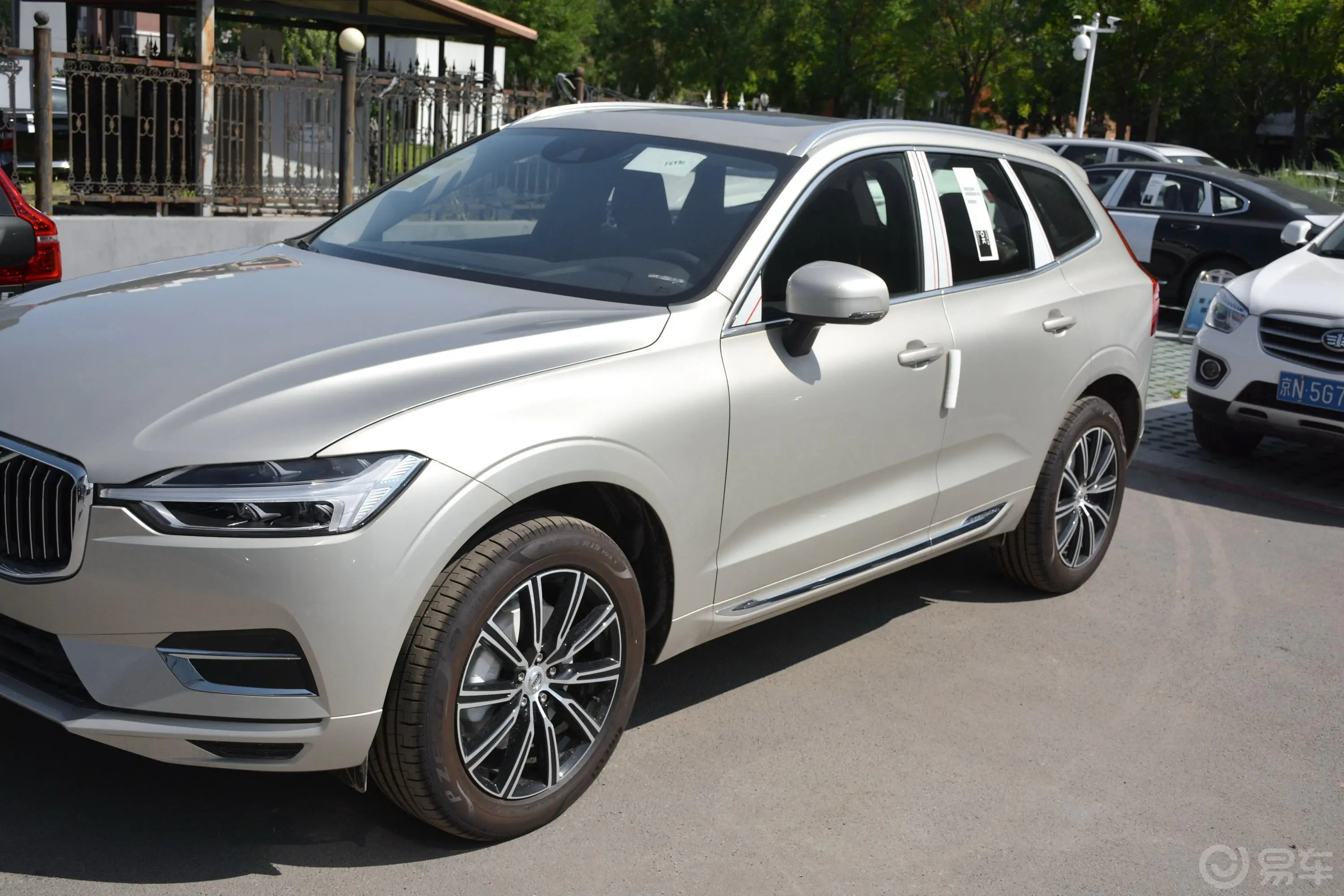 沃尔沃XC60T5 四驱 智远豪华版外观