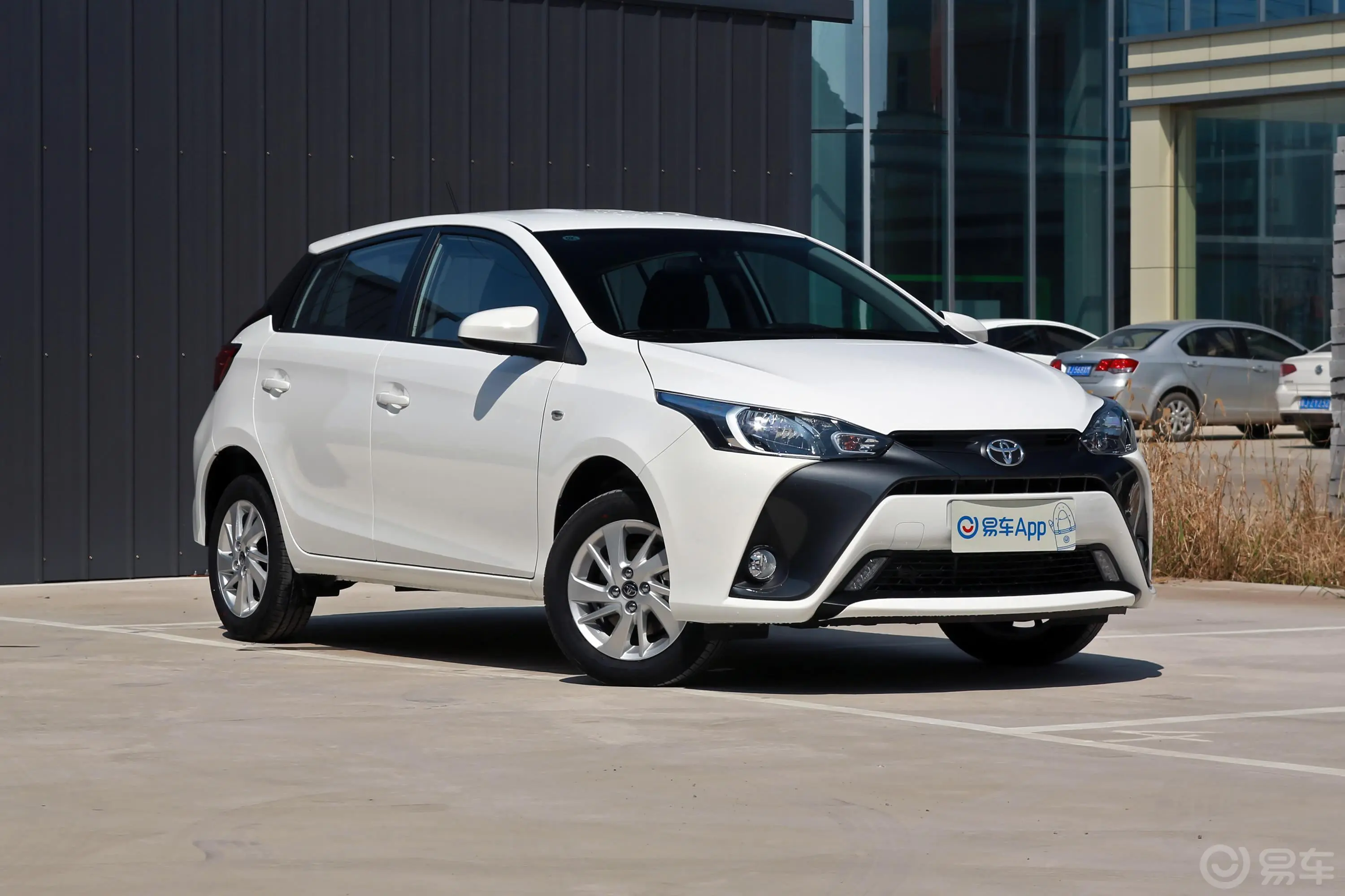 YARiS L 致炫1.5G CVT 炫动版 国Ⅵ侧前45度车头向右水平