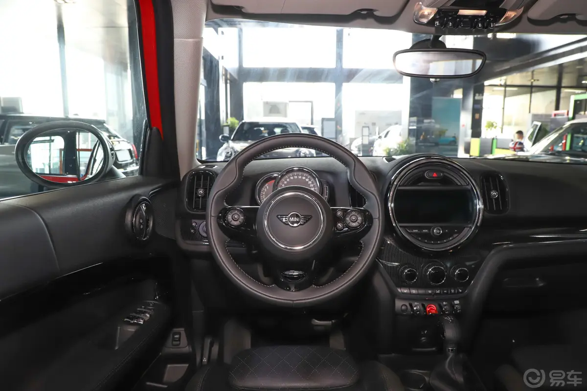 MINI COUNTRYMAN1.5T COOPER ALL4 艺术家驾驶位区域