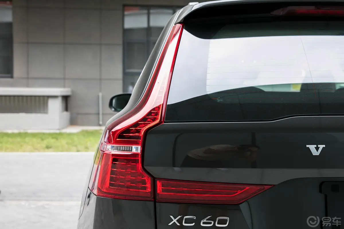 沃尔沃XC60T5 四驱 智雅豪华版外观