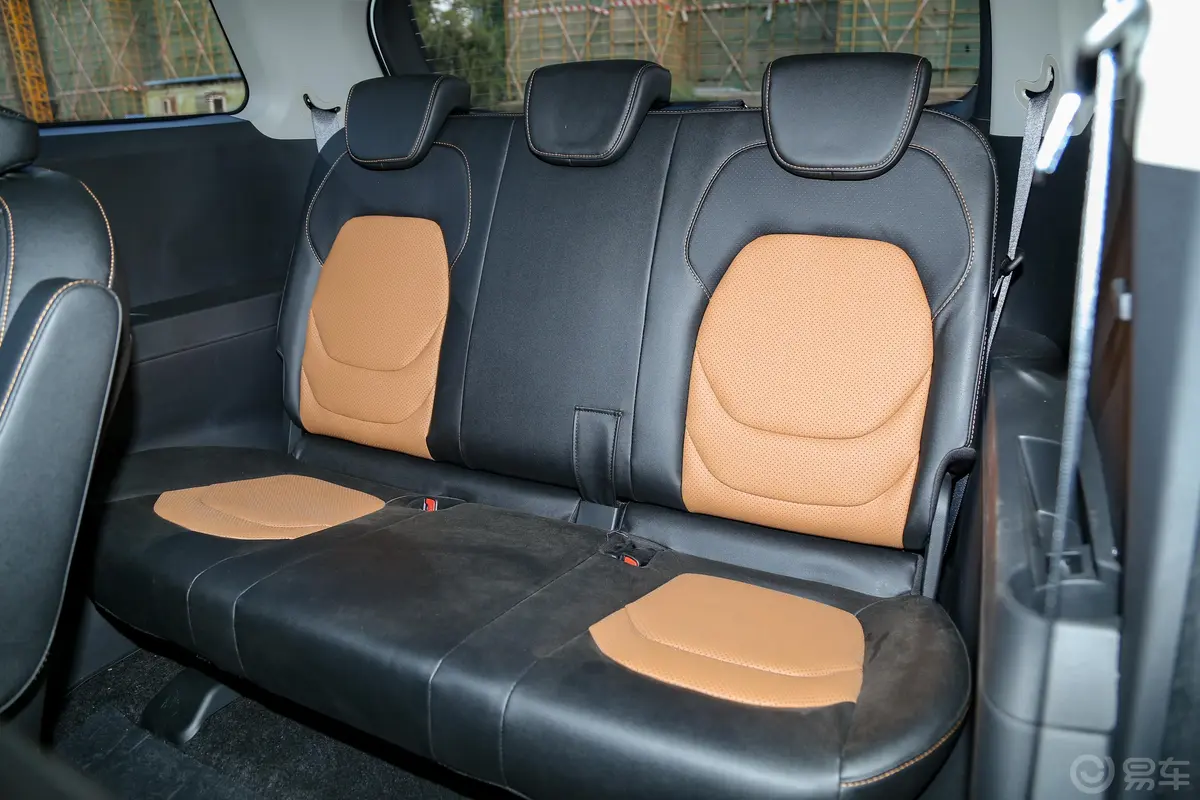 五菱宏光S31.5T 手动 舒适型 国VI第三排座椅