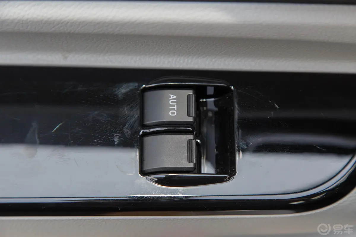 优劲1.5L 双排加长栏板 舒适型DAM15KR 国VI车窗调节整体