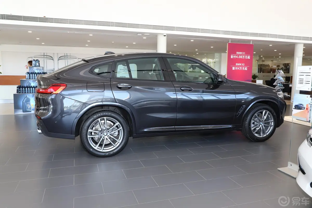 宝马X4xDrive25i M运动套装外观