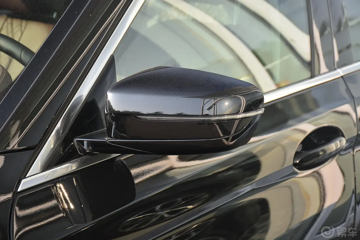 宝马5系530Li xDrive 豪华套装主驾驶后视镜背面