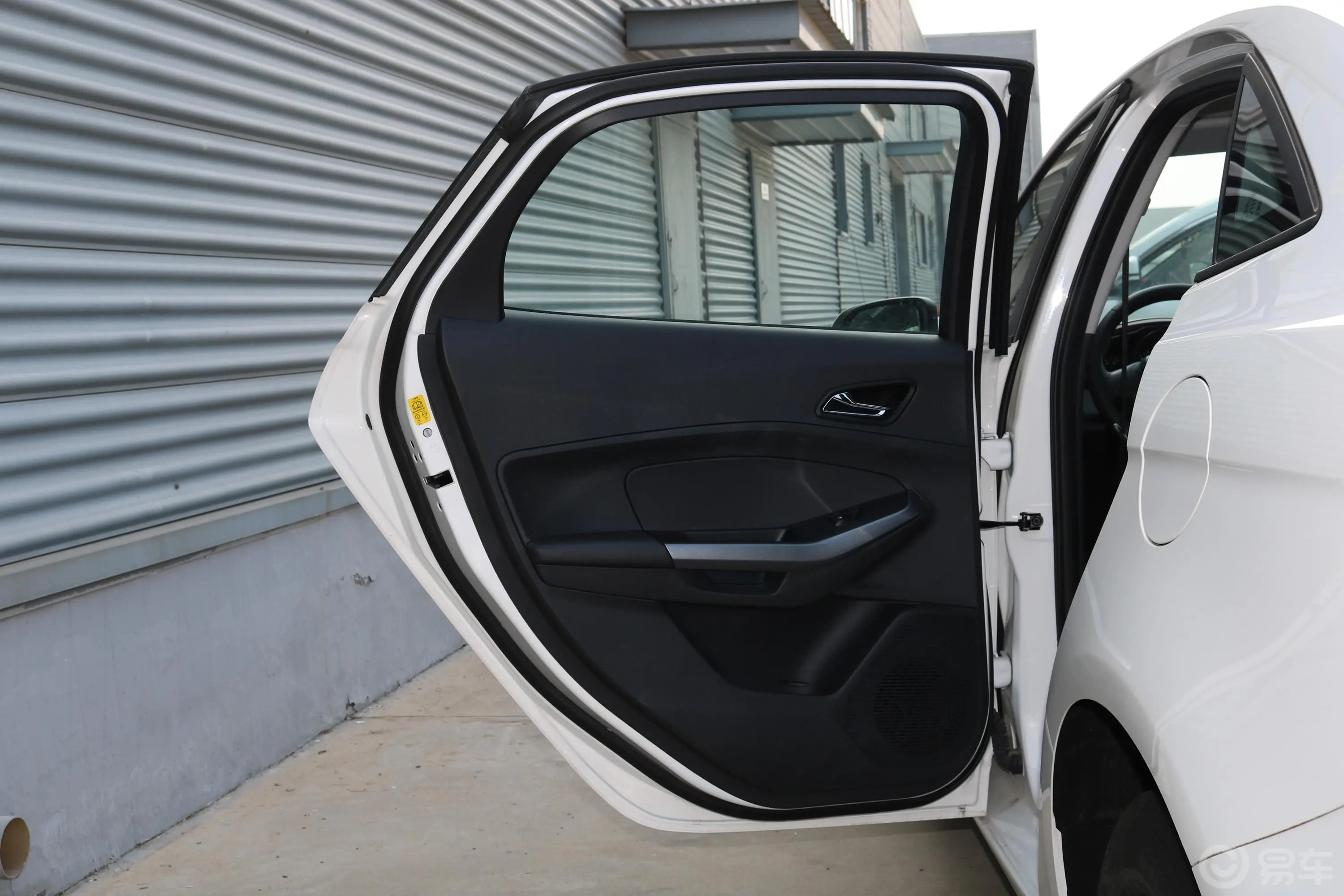 福睿斯改款 1.5L 手动 质享型(胎压监测) 国VI驾驶员侧后车门