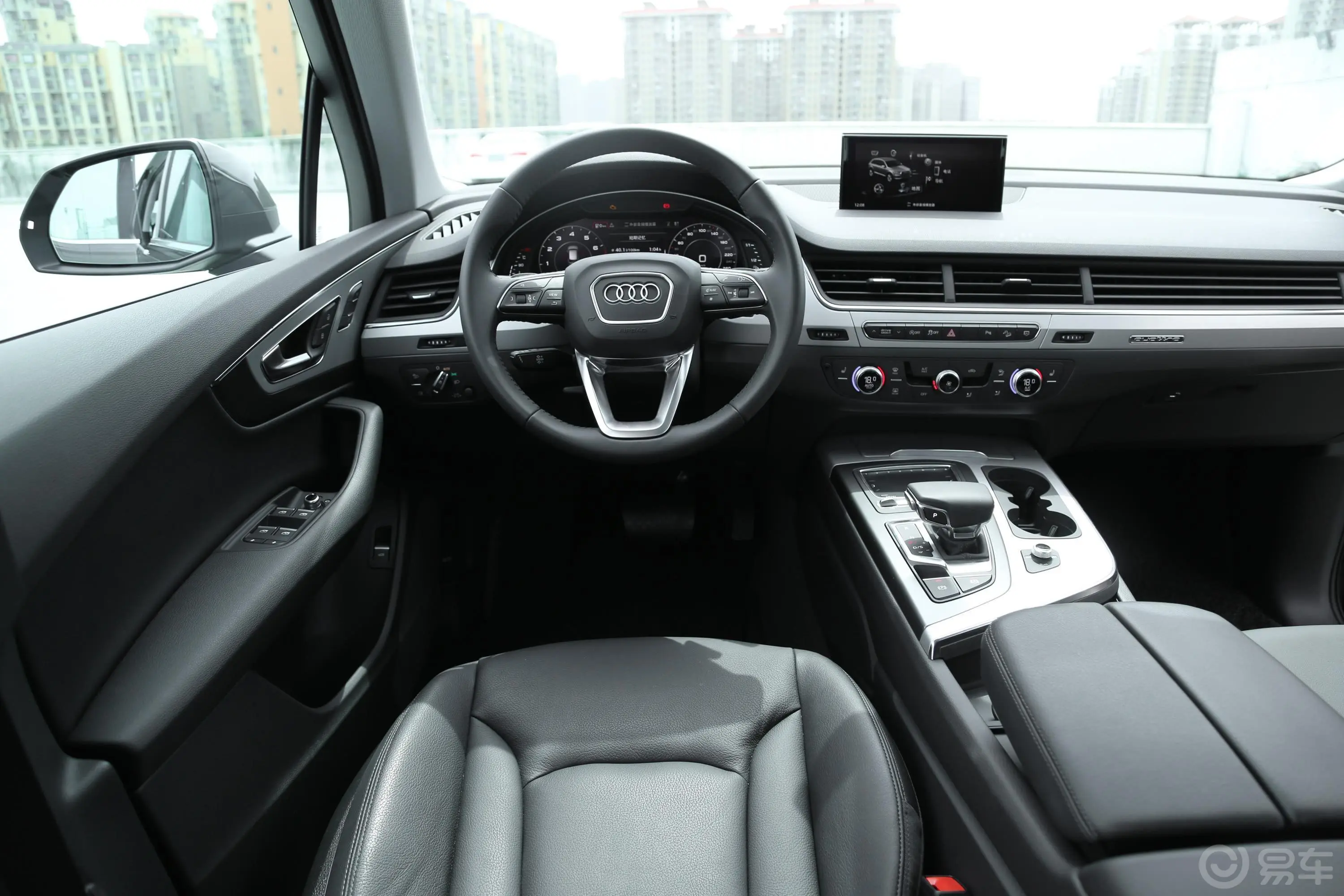 奥迪Q755 TFSI 技术版内饰