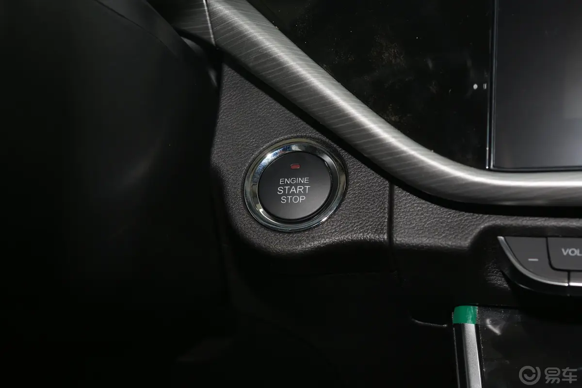 艾瑞泽GX冠军版 1.5L CVT 时尚型 国Ⅵ钥匙孔或一键启动按键