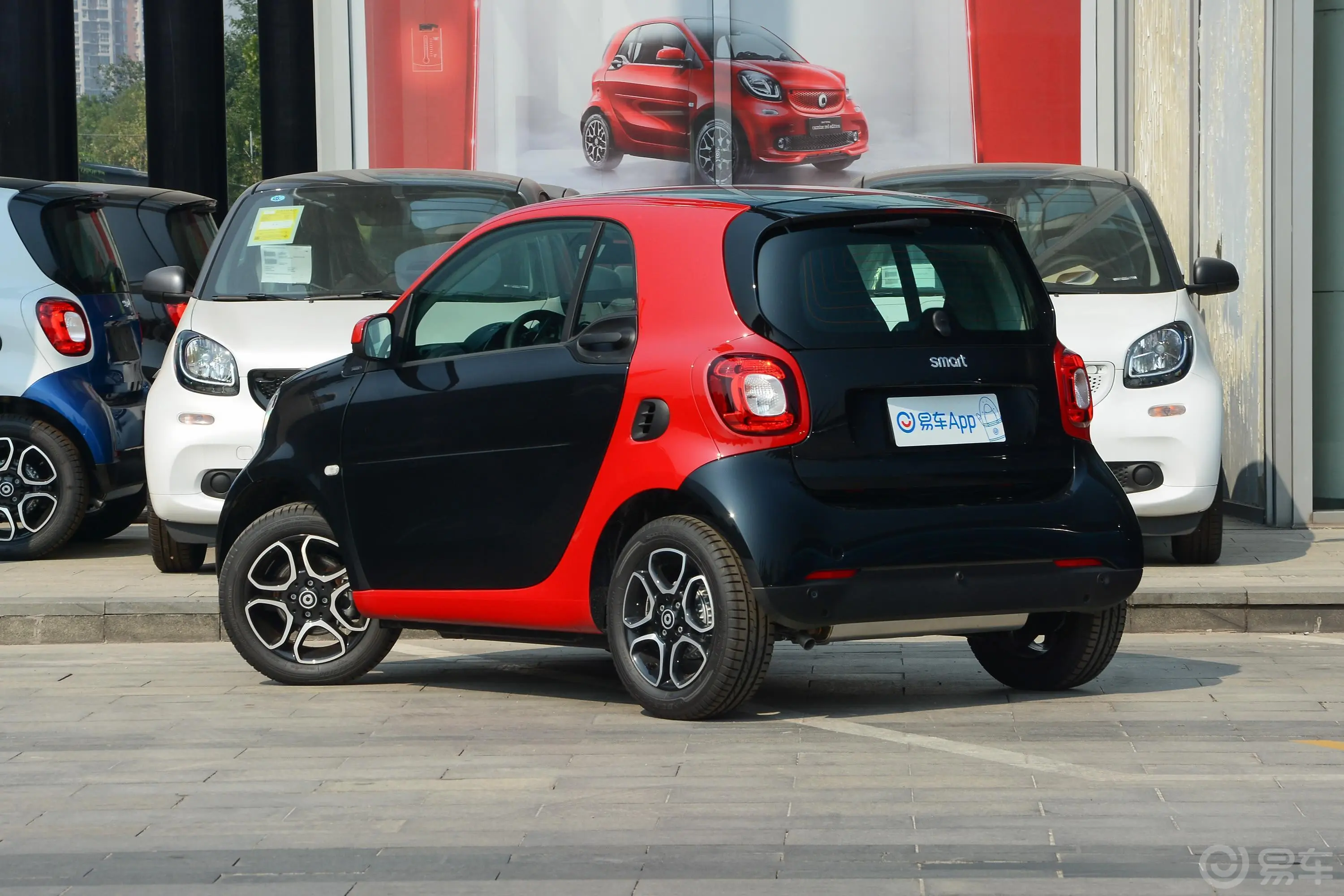 smart fortwo0.9T 66千瓦硬顶动擎版 国VI外观