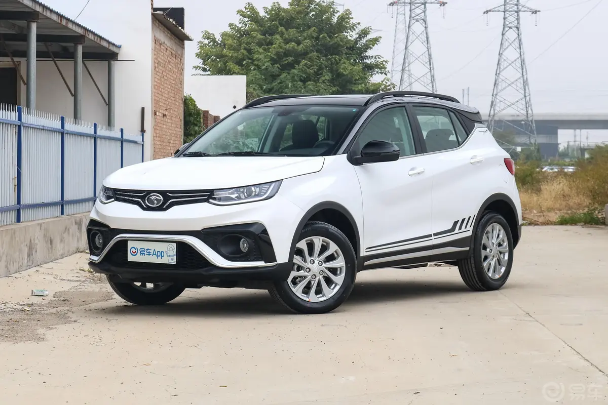 东南DX51.5T CVT 豪华型侧前45度车头向左水平