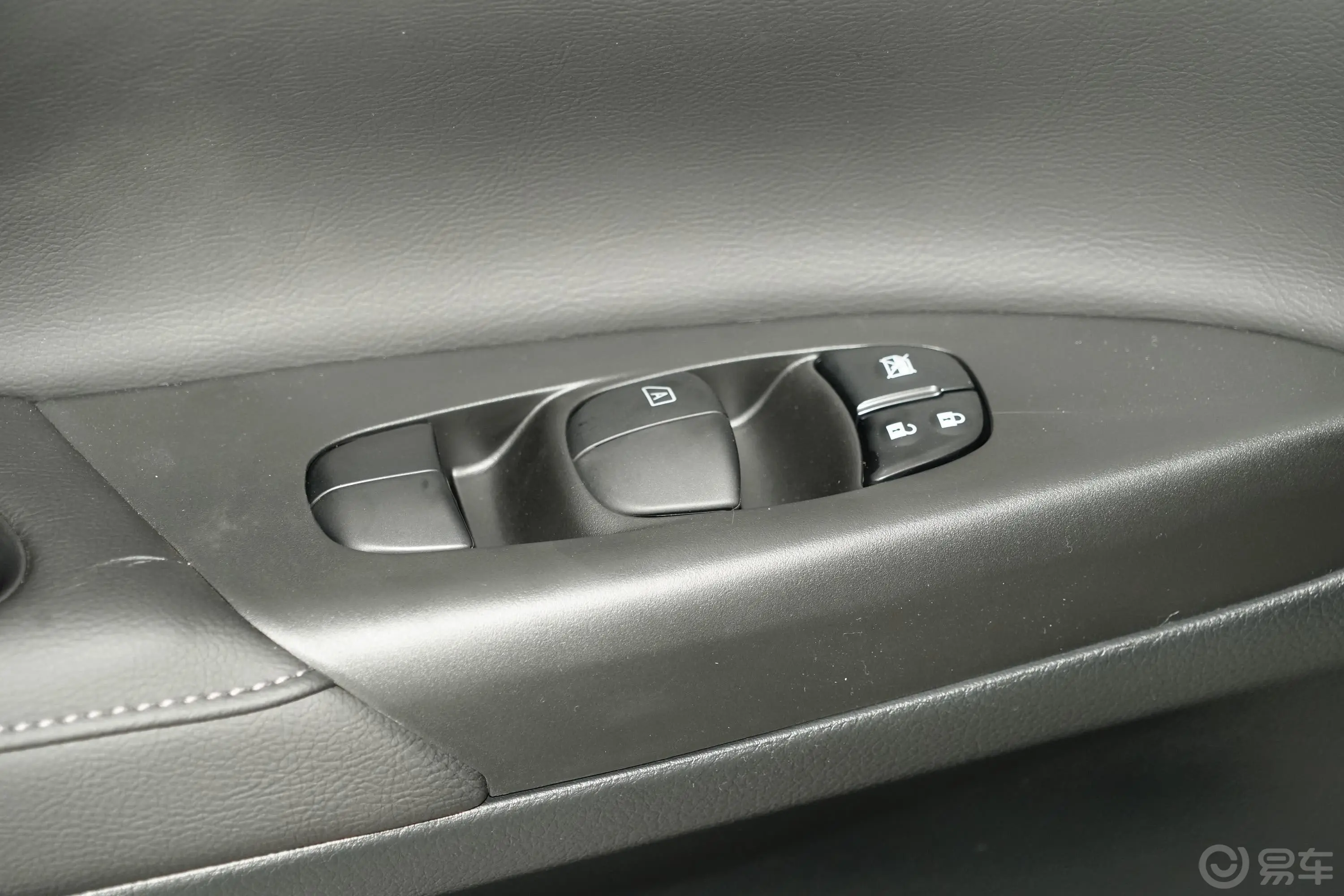 轩逸经典 1.6XE 手动 舒适版车窗调节整体