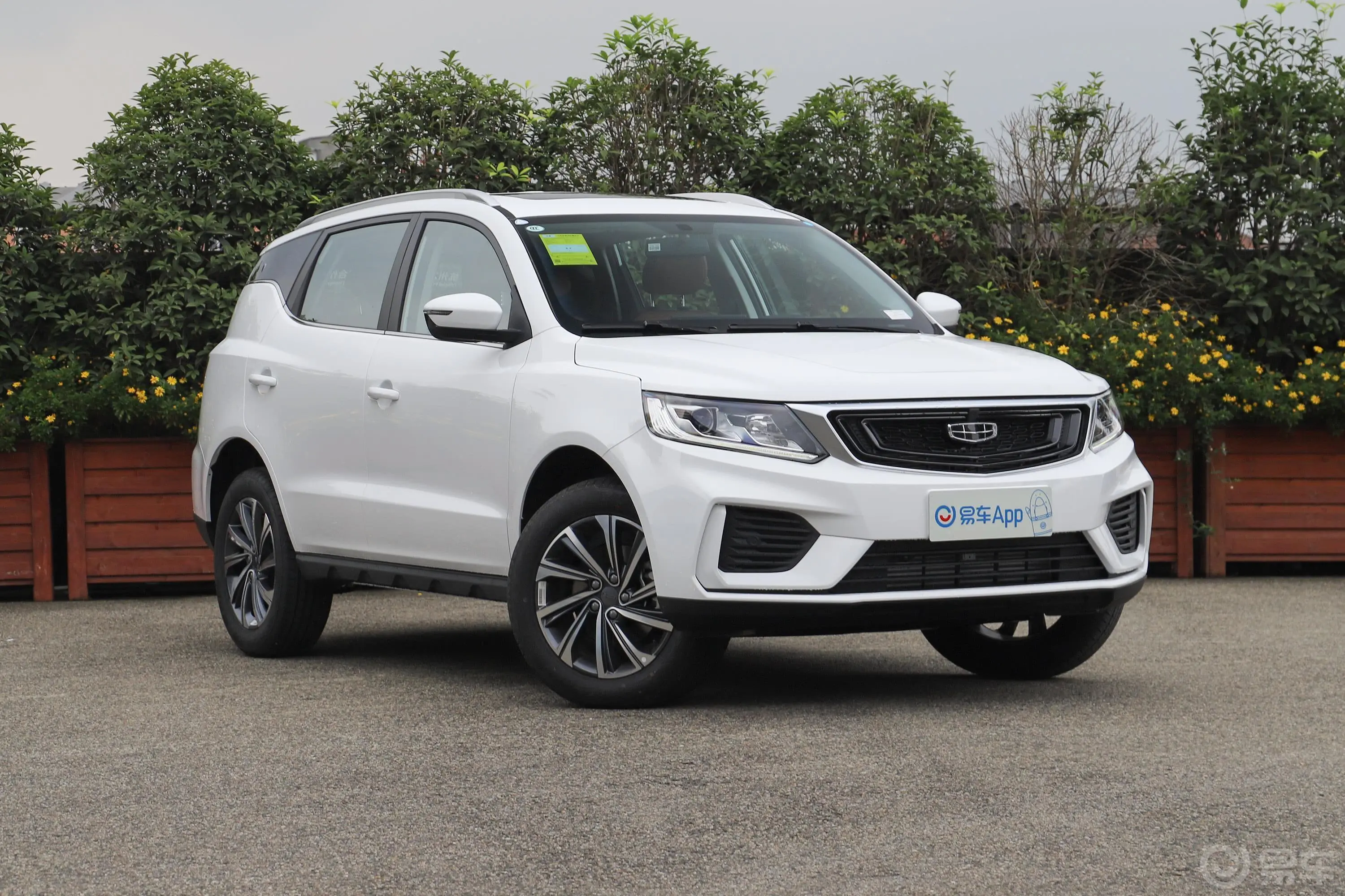 远景X61.4T CVT 尊贵型胎压信息铭牌