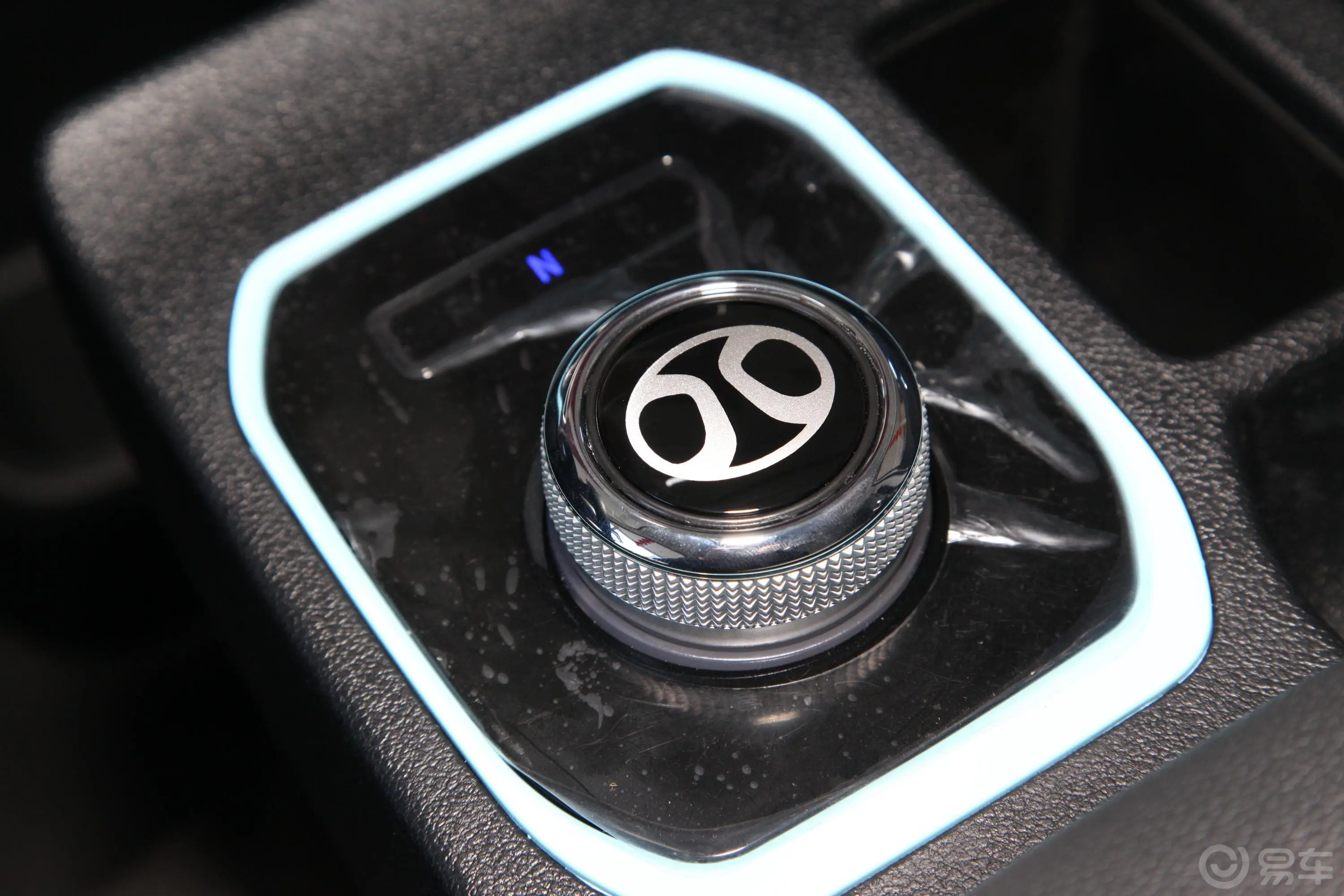 北汽EV5行业版210KM换挡装置