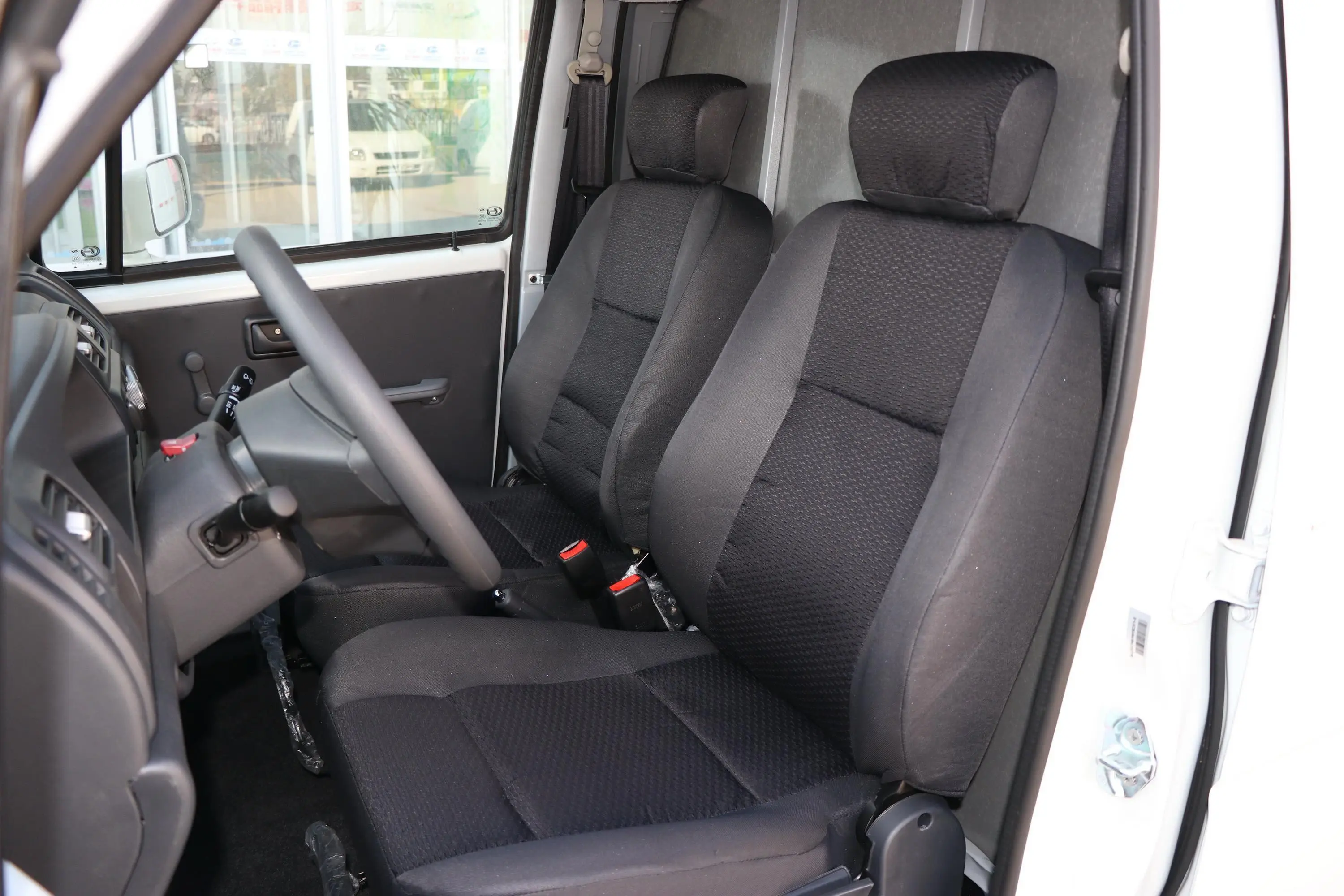 北汽EV210度版 1.8kW车载充电机+电动空调 2座驾驶员座椅