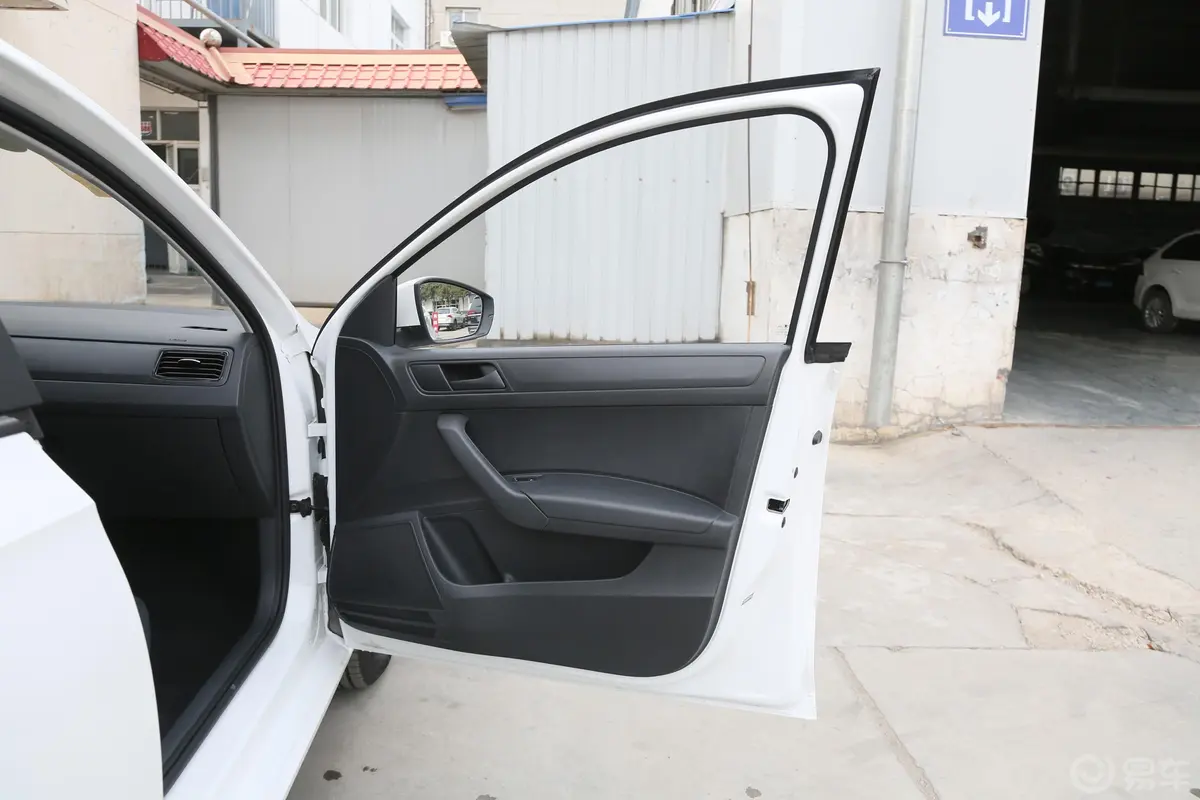 桑塔纳1.5L 自动 风尚版 国V副驾驶员车门