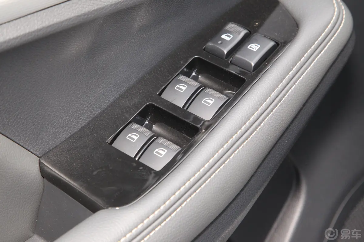 瑞迈S标轴版 2.4T 手动 四驱 领航版 汽油 国VI车窗调节整体