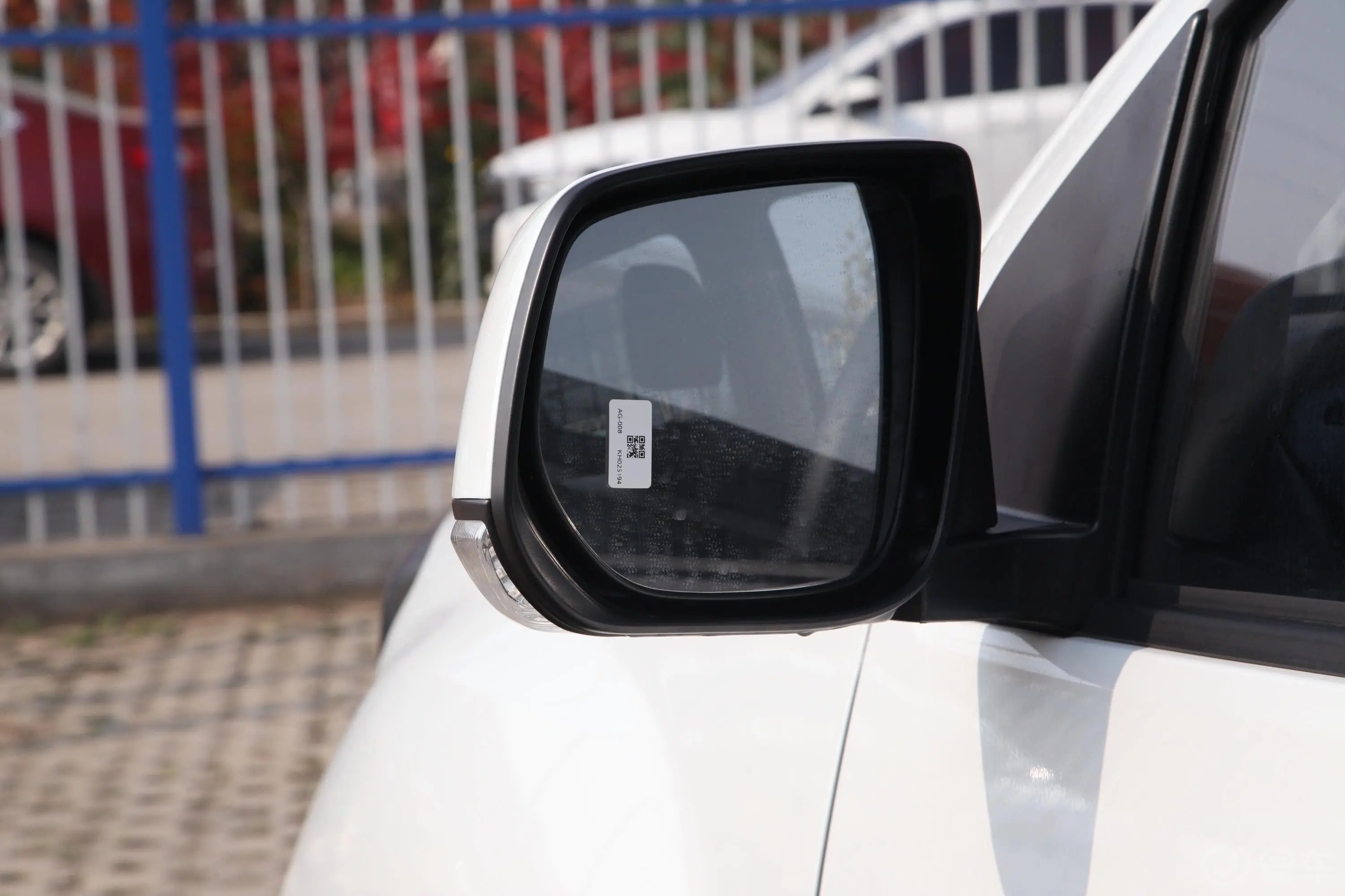 瑞迈S标轴版 2.4T 手动 四驱 领航版 汽油 国VI后视镜镜面