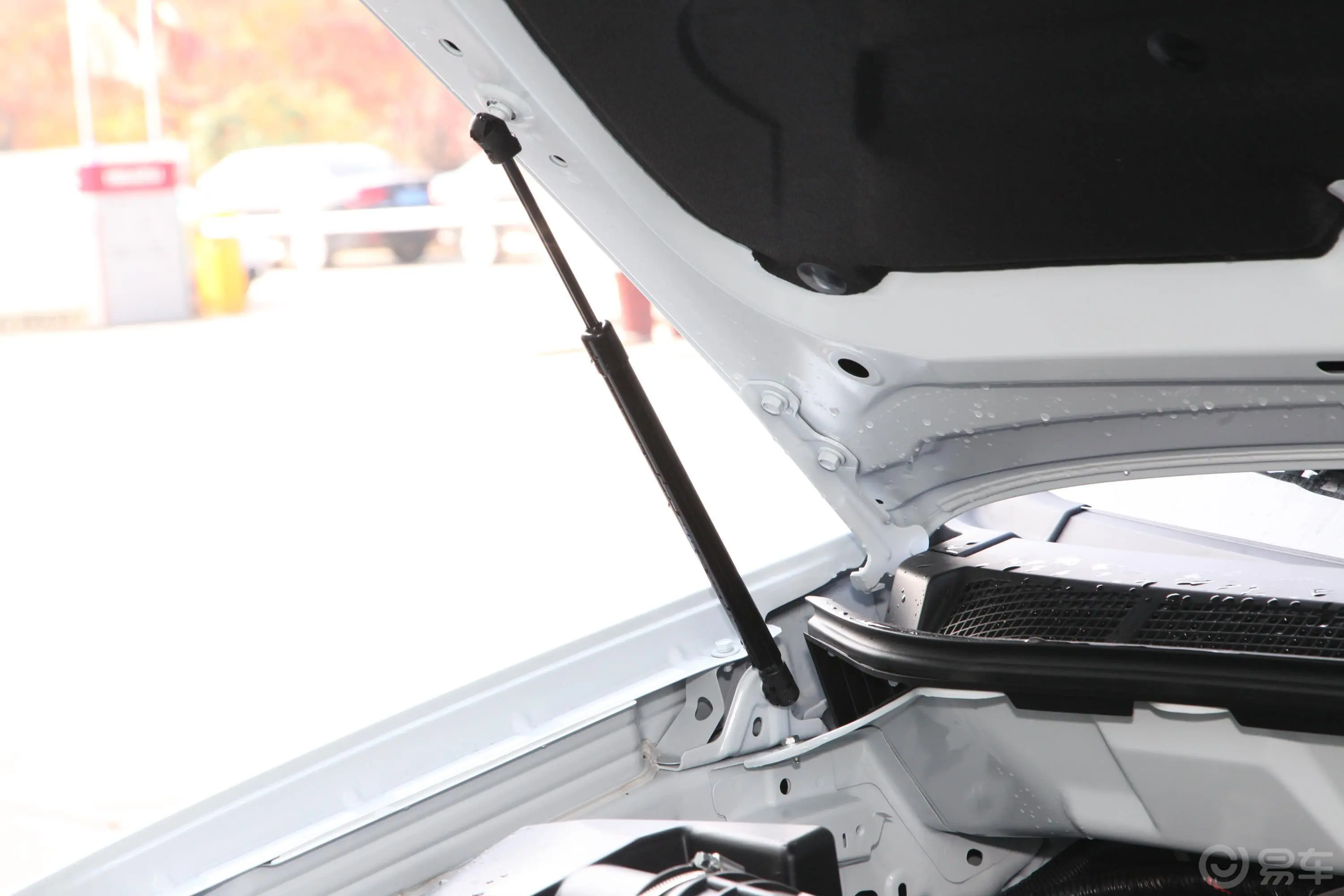 瑞迈S标轴版 2.4T 手动 四驱 领航版 汽油 国VI动力底盘