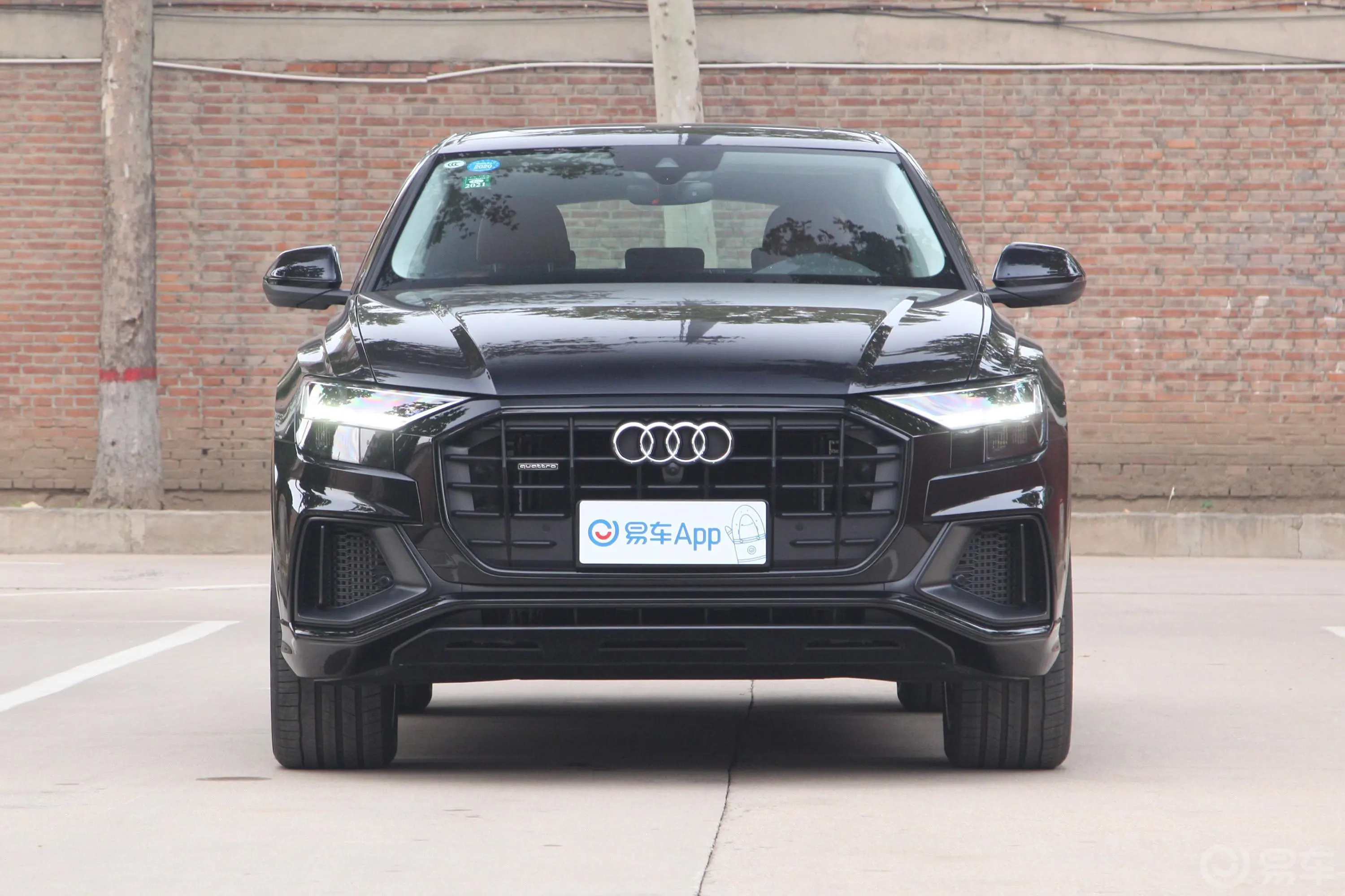 奥迪Q855 TFSI quattro 豪华动感型外观