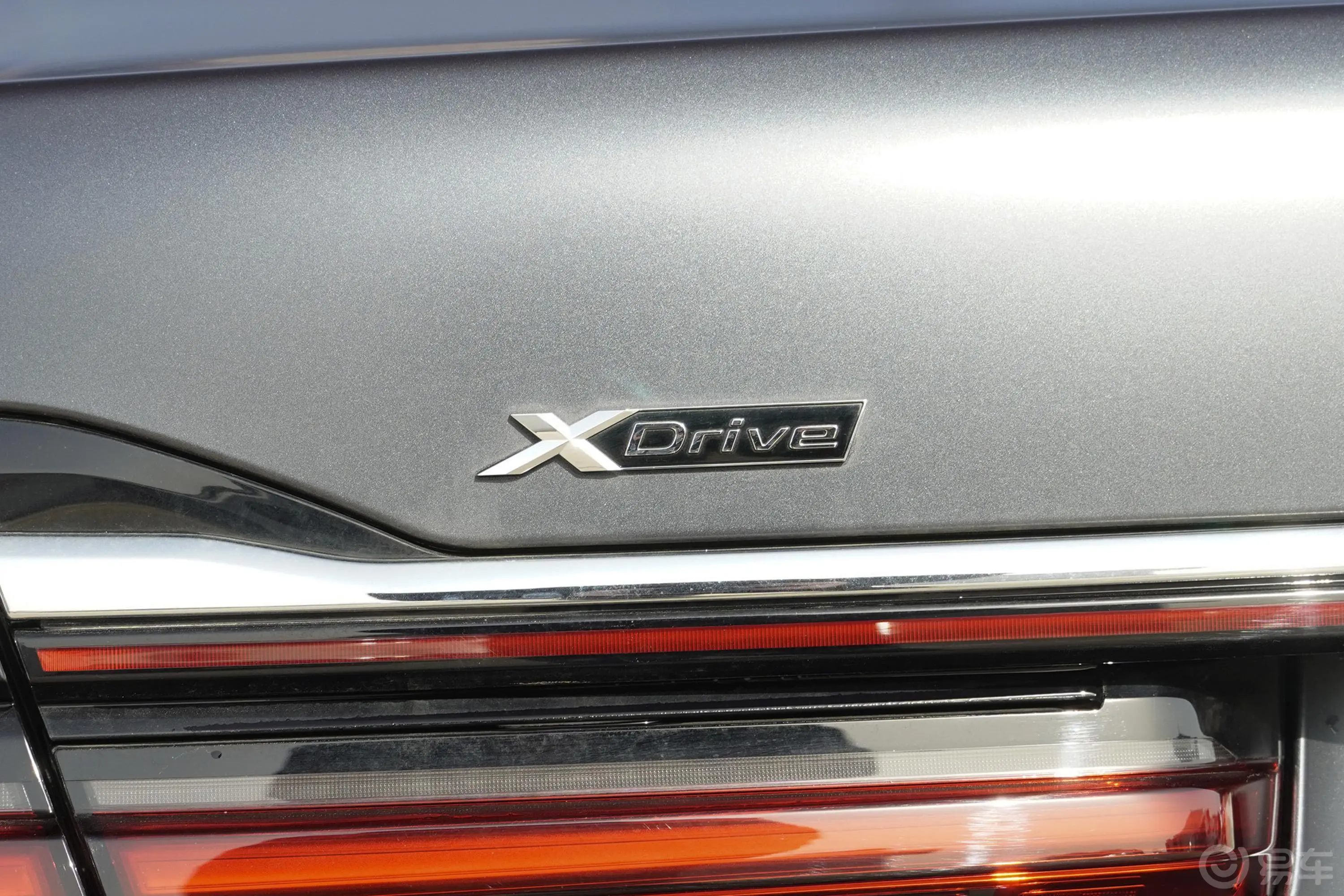 宝马7系750Li xDrive V8 M运动套装外观