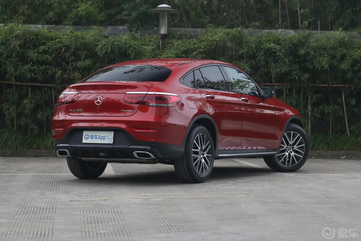 奔驰GLC轿跑GLC 300 4MATIC 轿跑SUV外观