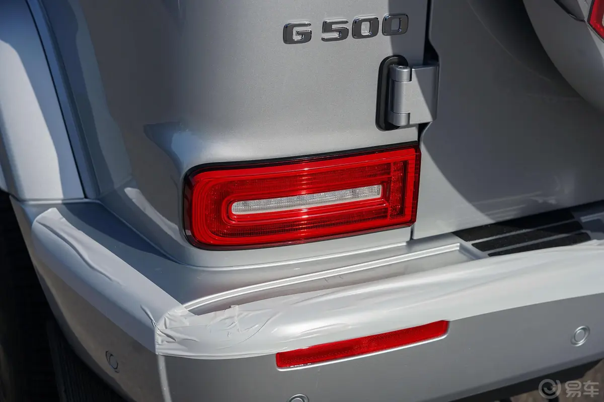 奔驰G级改款 G500外观