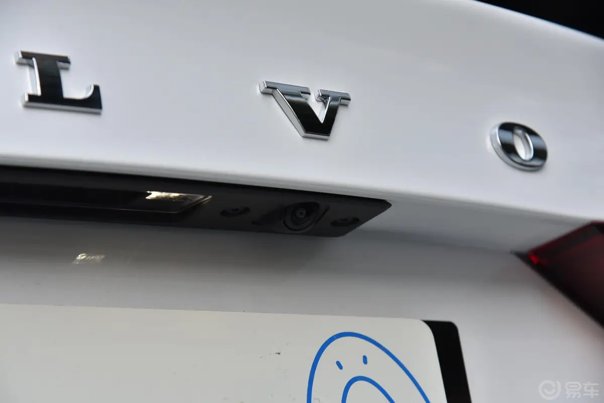 沃尔沃S60新能源T8 四驱 智逸豪华版外观