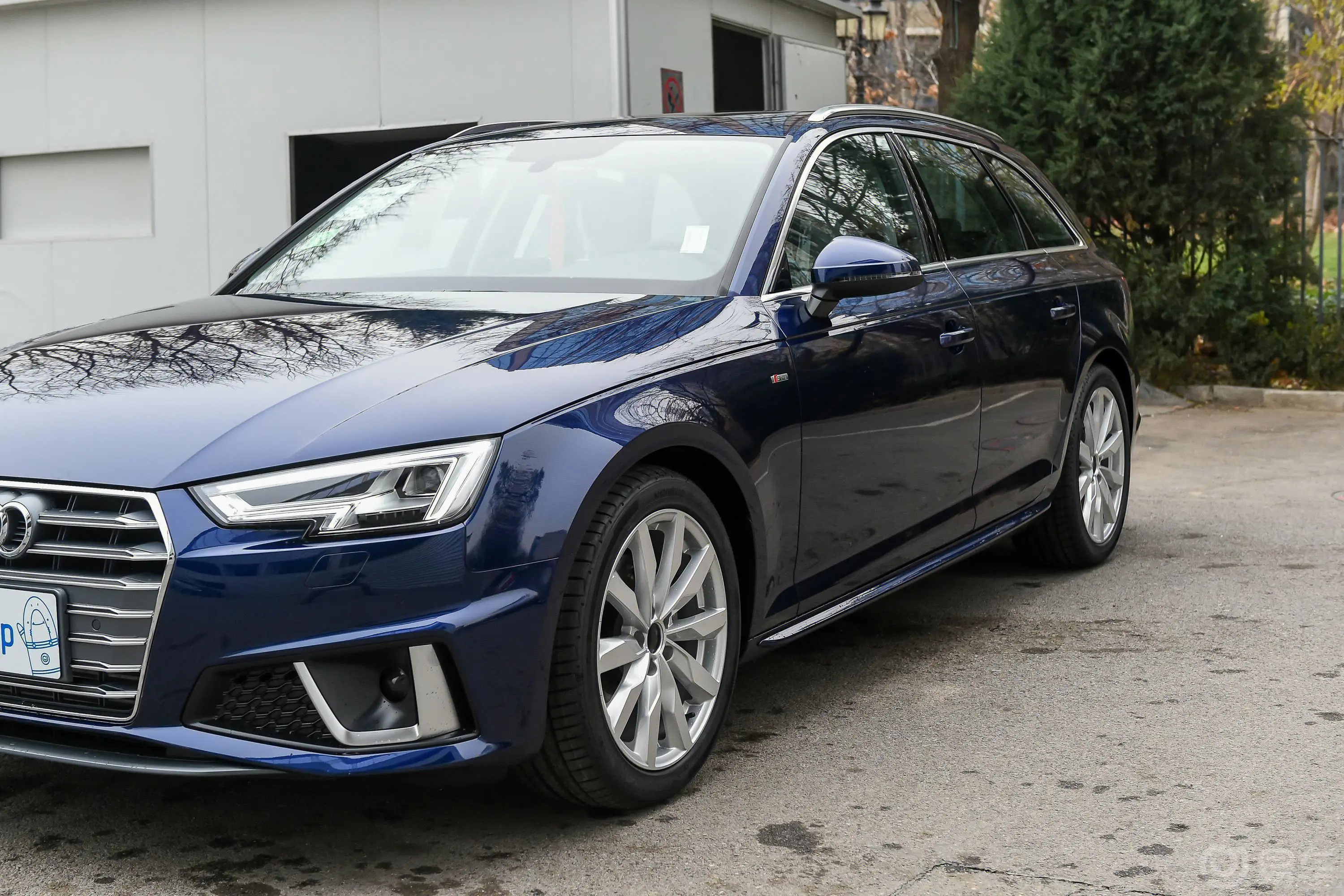 奥迪A4(进口)Avant 先锋派 40TFSI 时尚动感型外观