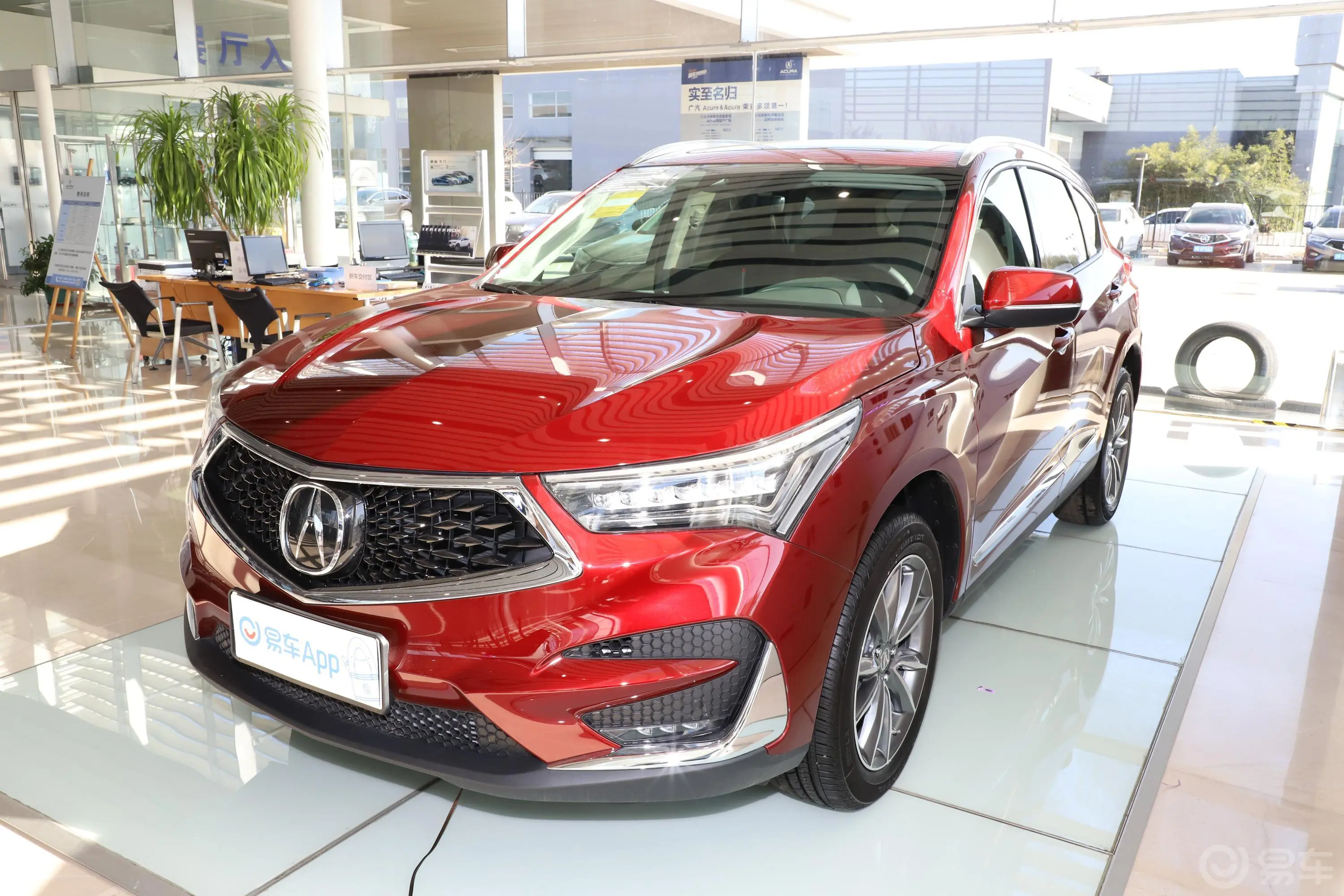 讴歌RDX2.0T 手自一体 两驱 悦享版 国VI外观