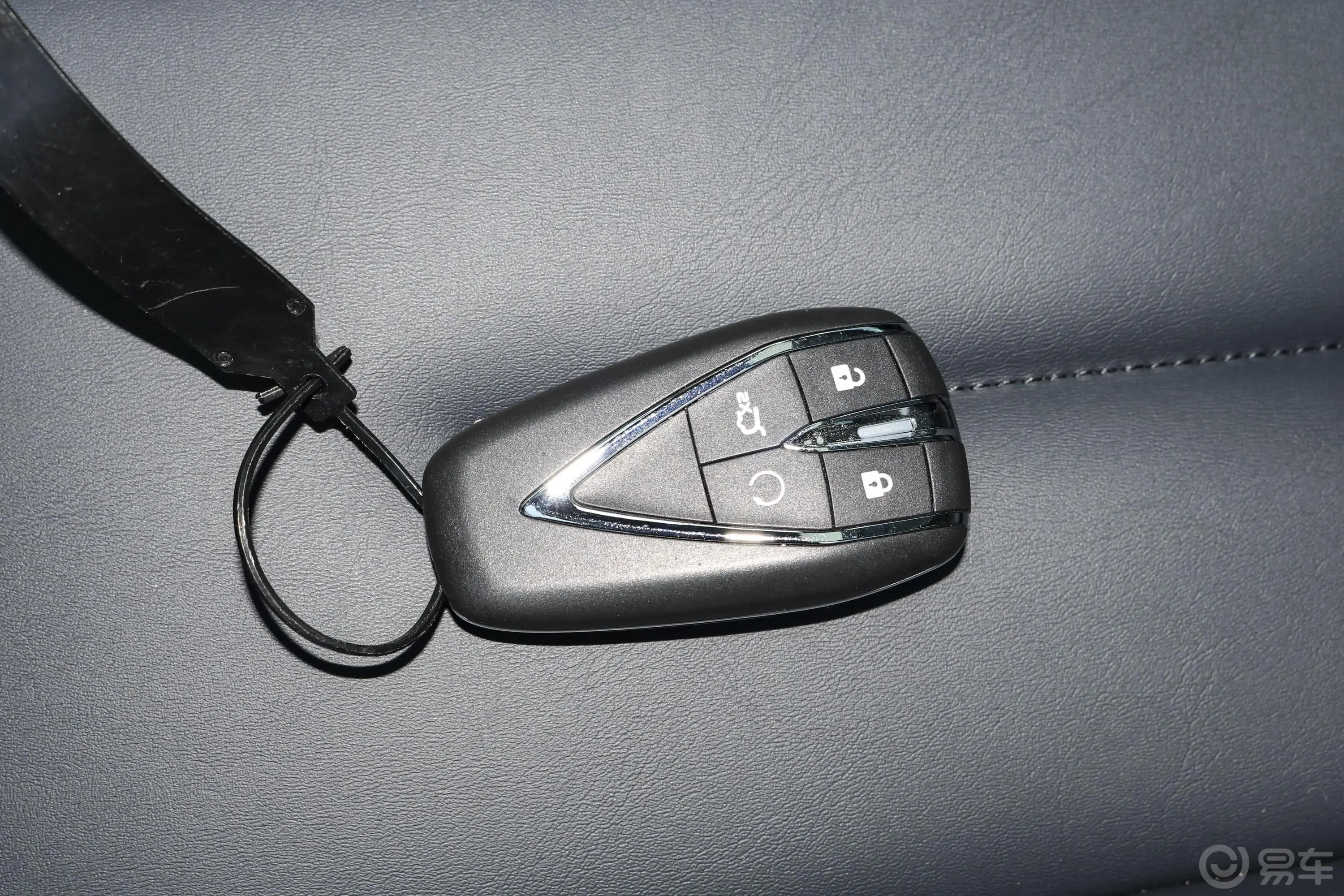 长安欧尚X71.5T 双离合 豪华型钥匙正面