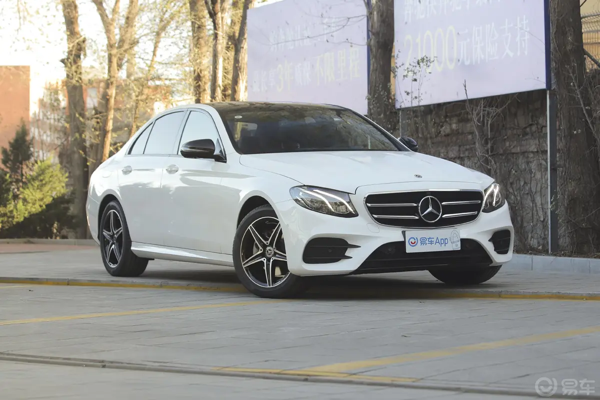 奔驰E级(进口)E 260 4MATIC 运动版胎压信息铭牌