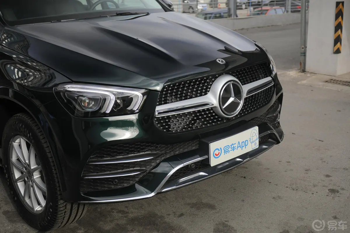 奔驰GLE改款 GLE 350 4MATIC 时尚型特别版外观