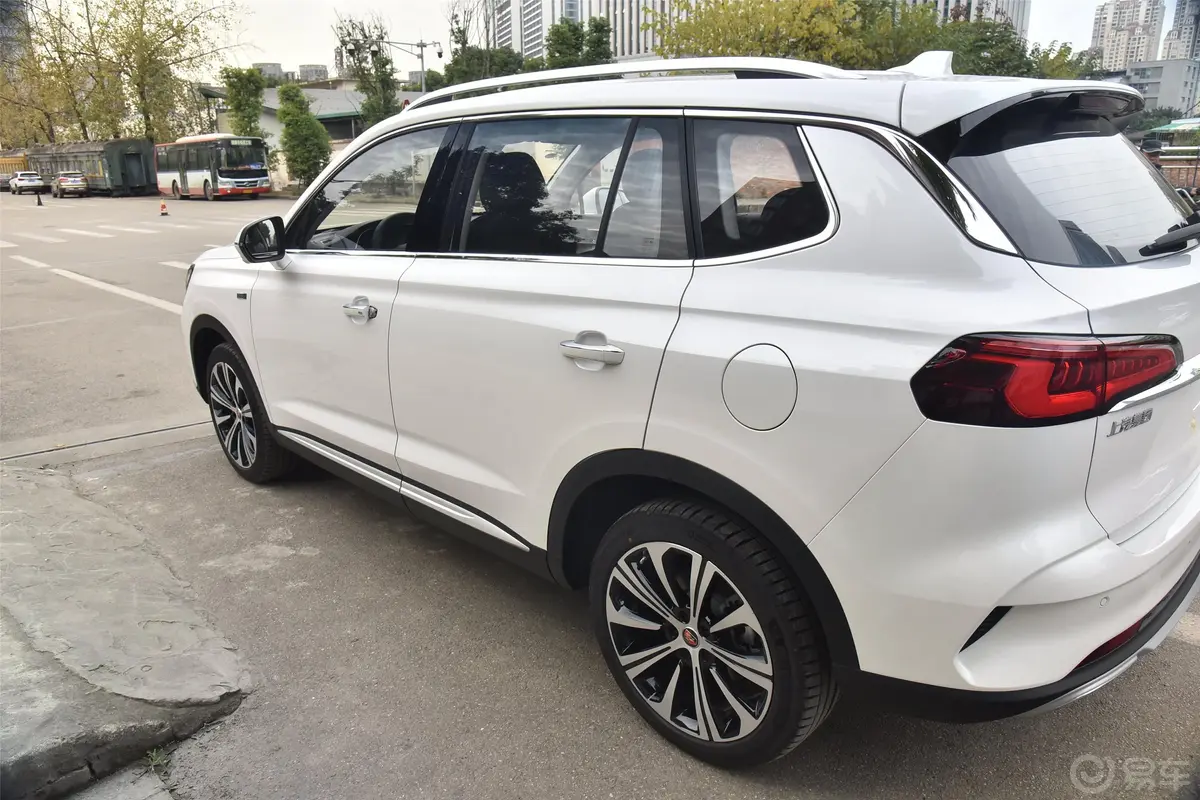 荣威RX5 eMAX500PHEV 智能座舱旗舰版外观