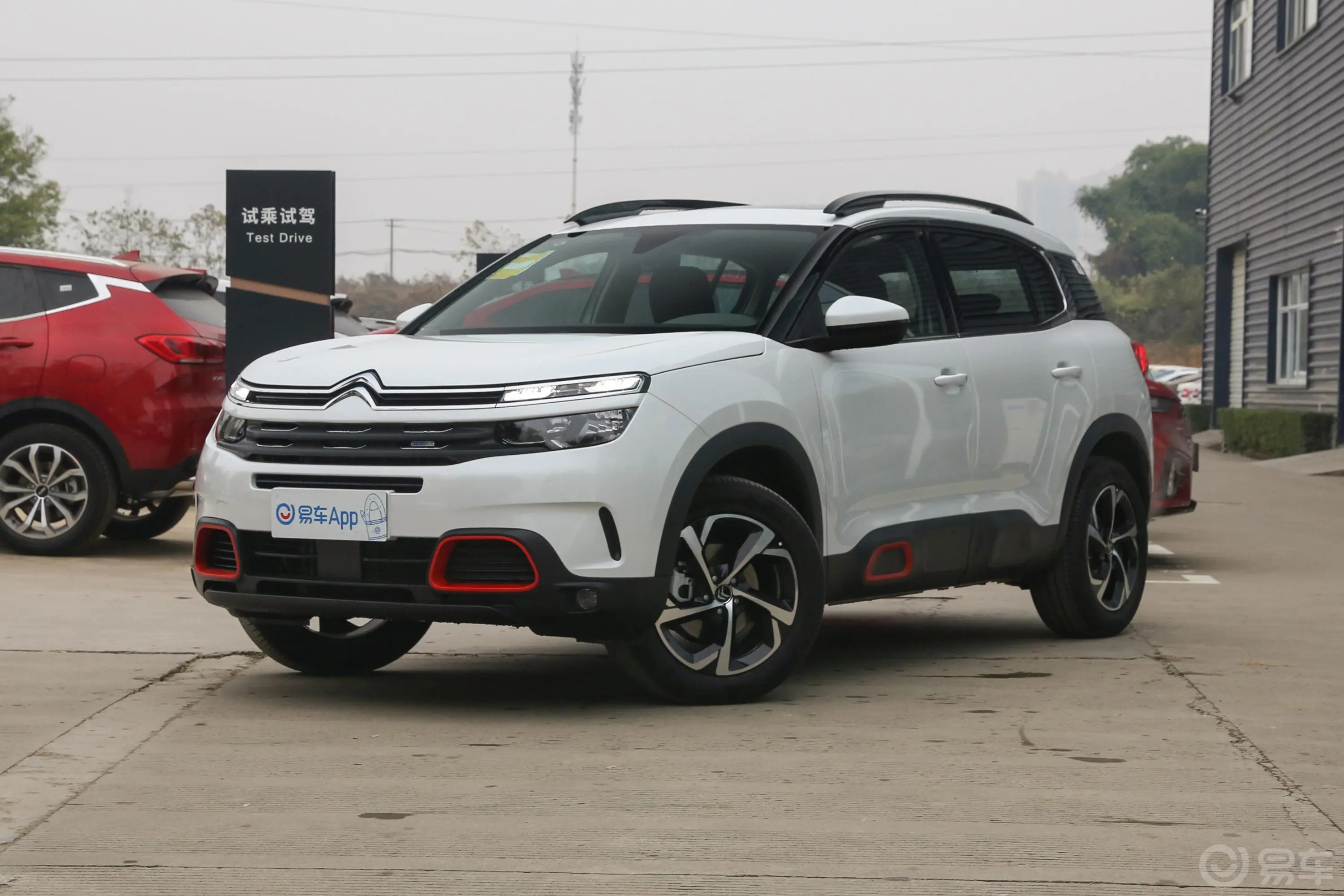 天逸 C5 AIRCROSS360THP 进享型侧前45度车头向左水平