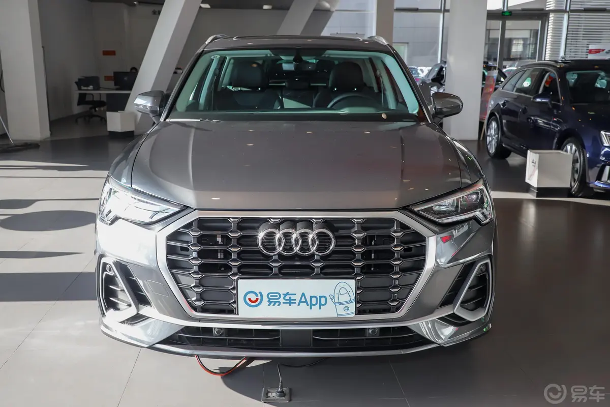 奥迪Q335 TFSI 进取动感版外观