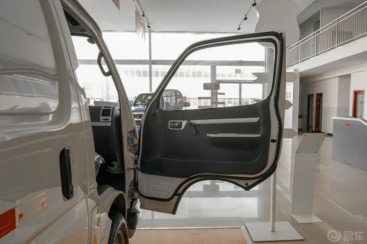 金旅海狮EV龙运GLE650 标准型副驾驶员车门