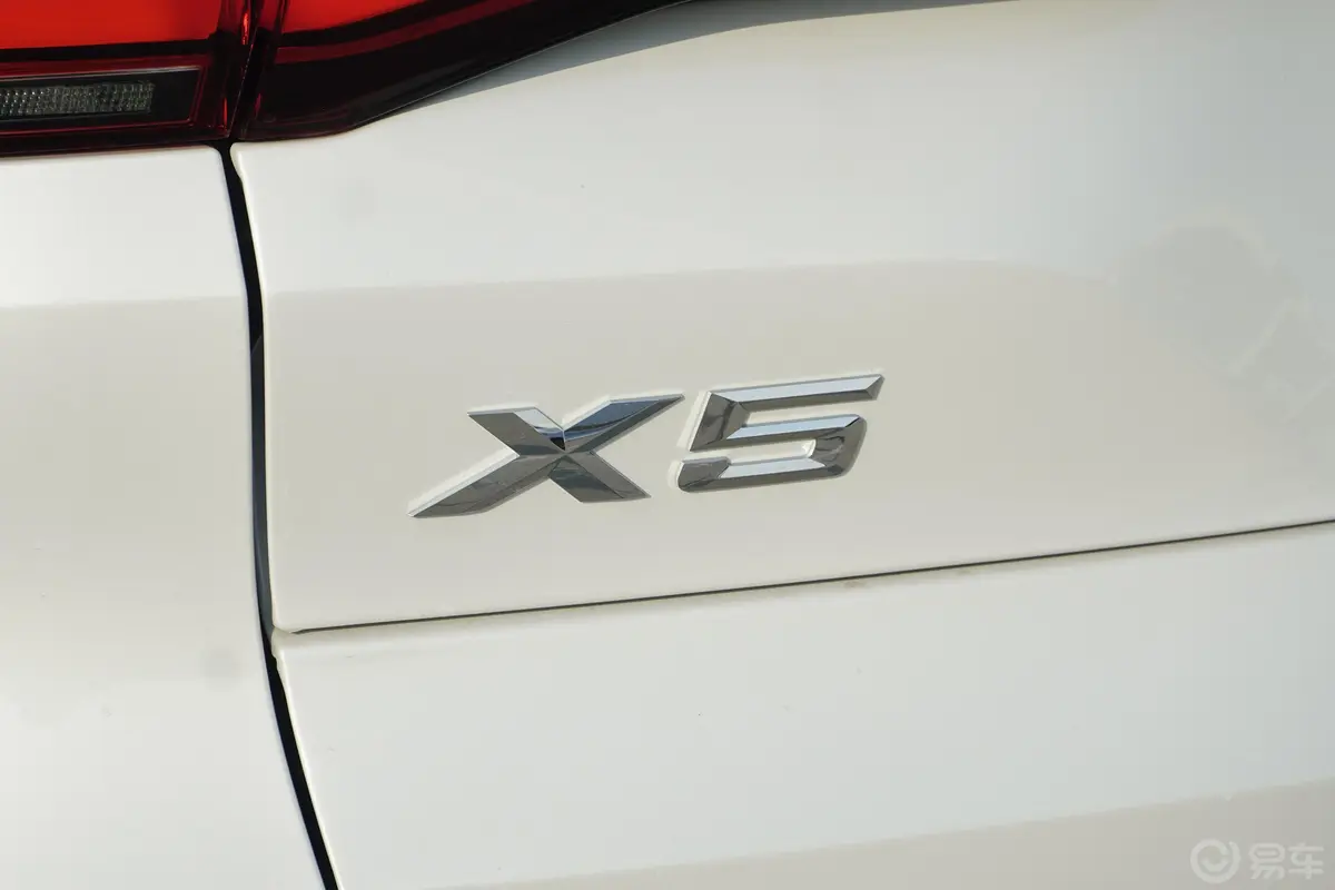 宝马X5(进口)xDrive30i X设计套装外观