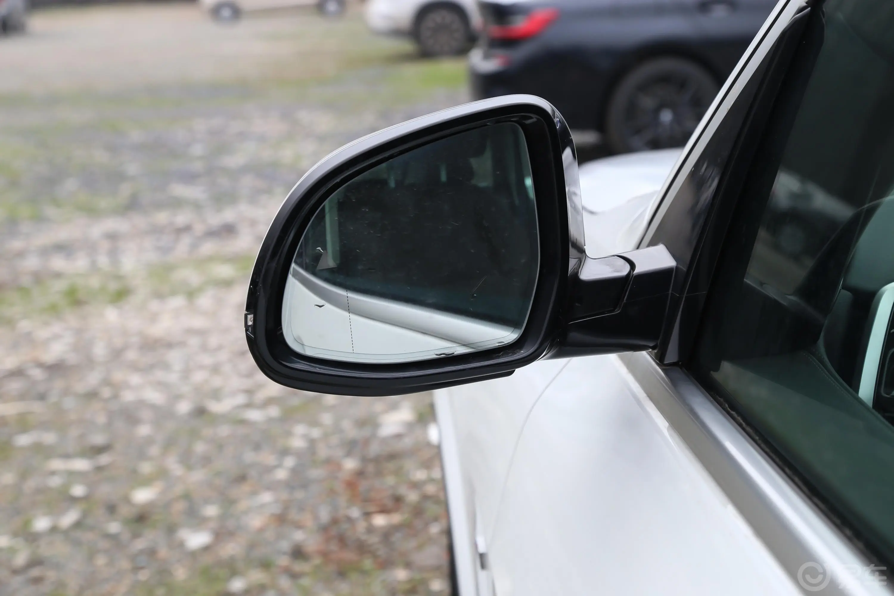 宝马X5(进口)xDrive40i 尊享型 M运动套装后视镜镜面